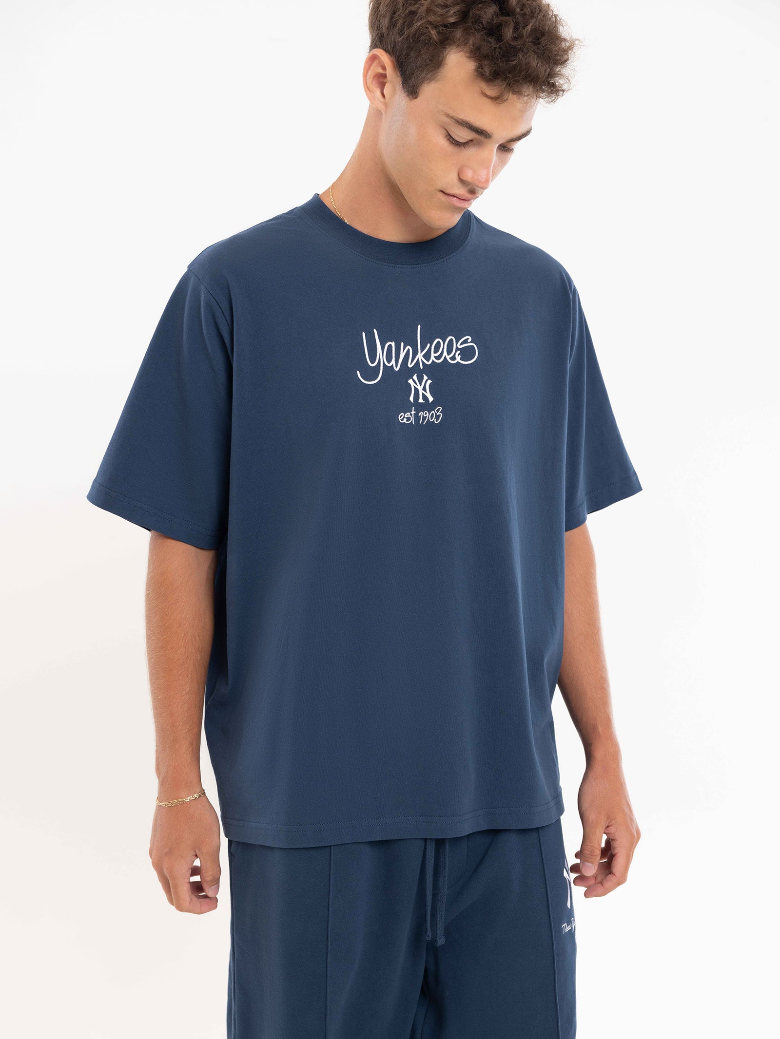 New York Yankess Script Heavyweight T-Shirt