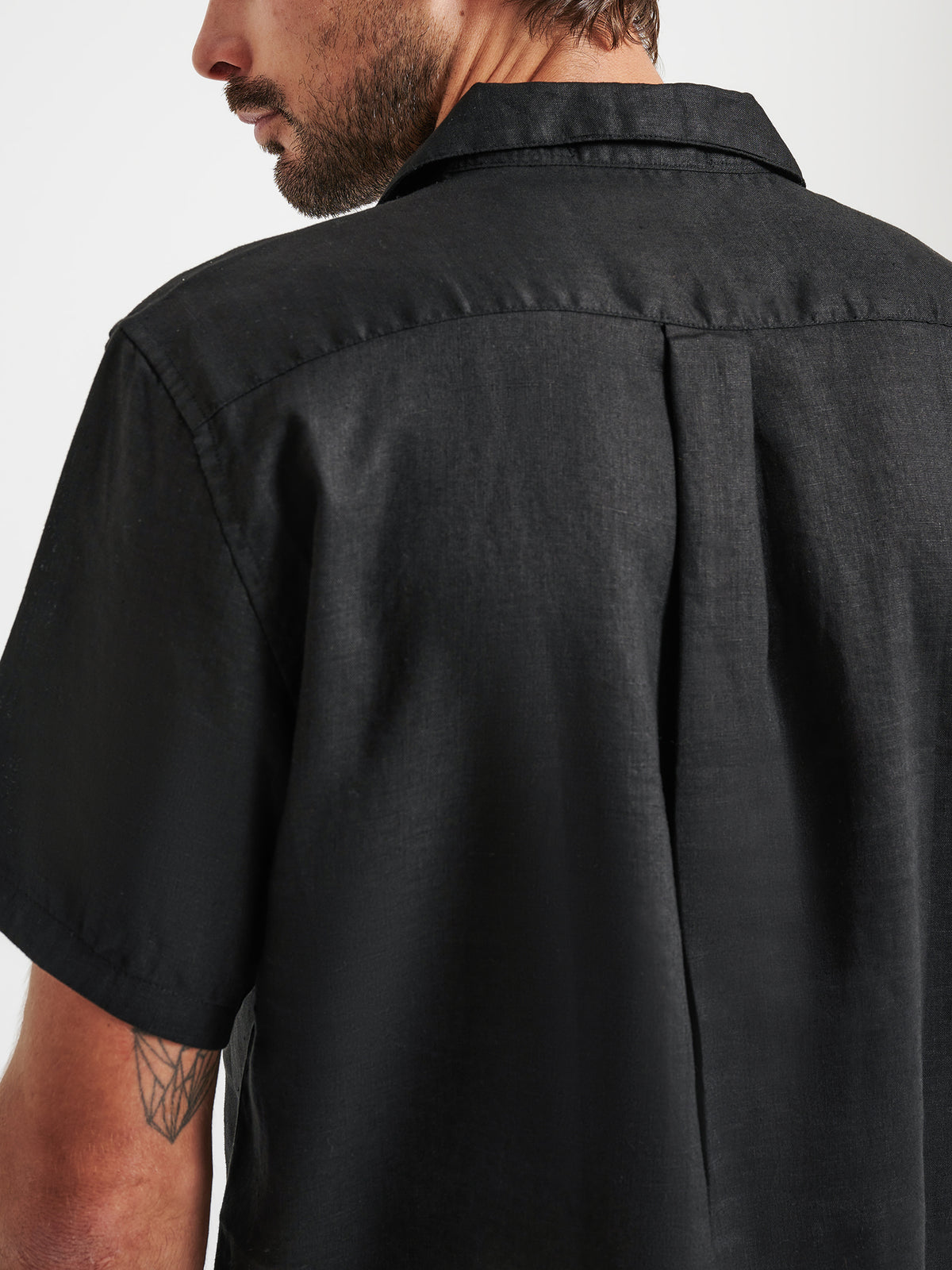 Nero Linen Resort Shirt in Black
