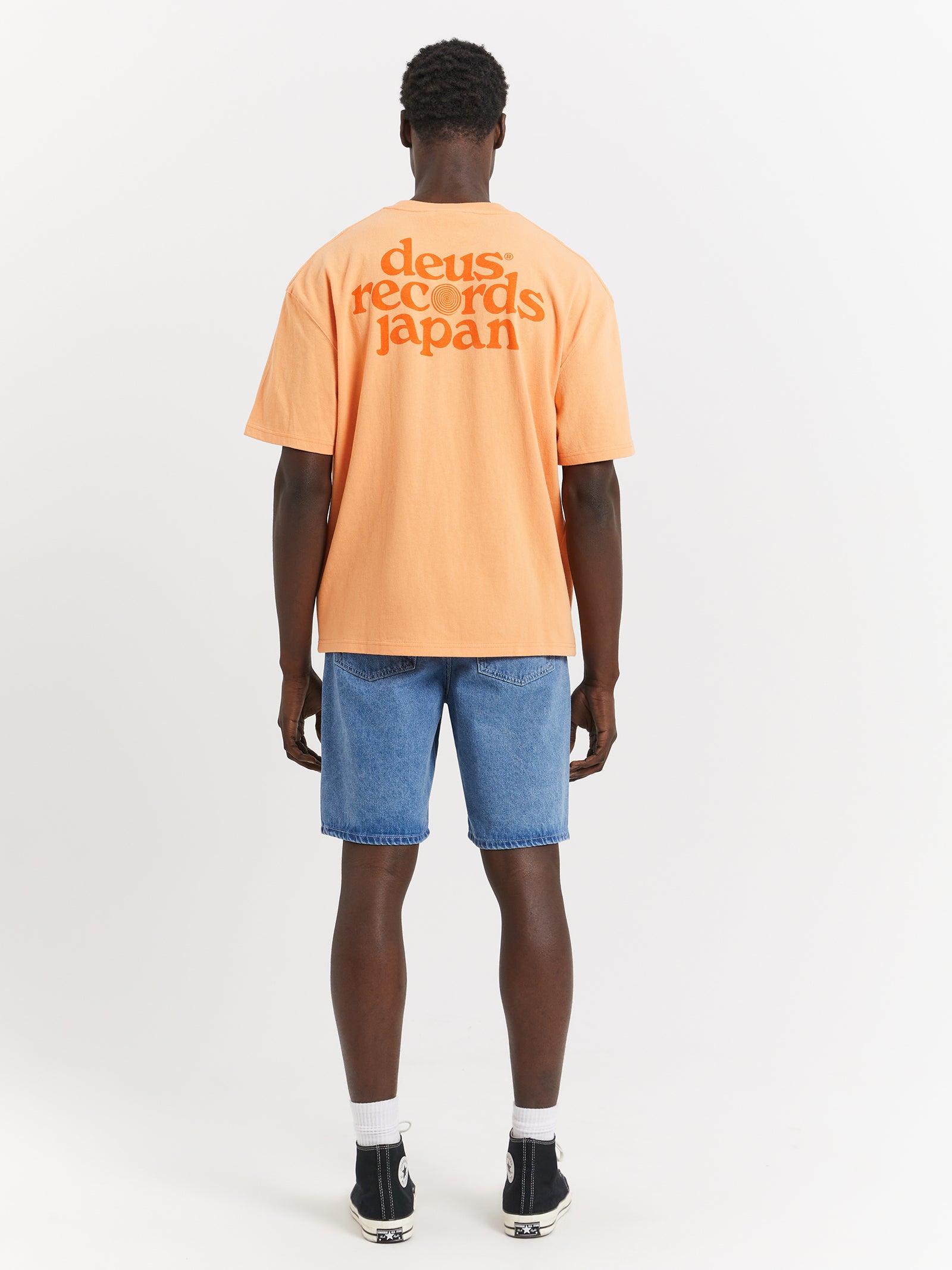 Strata T-Shirt in Apricot