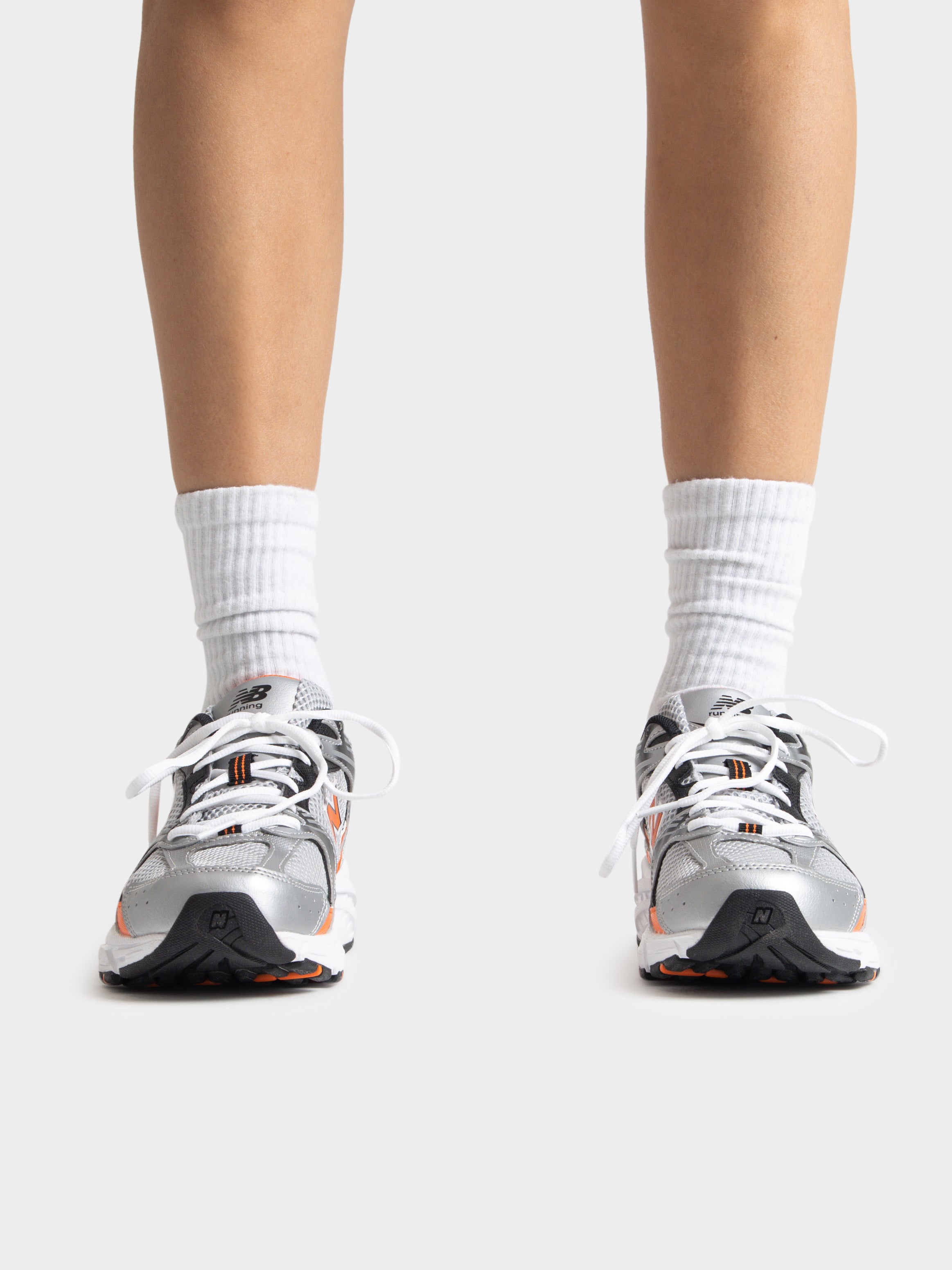 Unisex 530 Sneakers in White & Orange