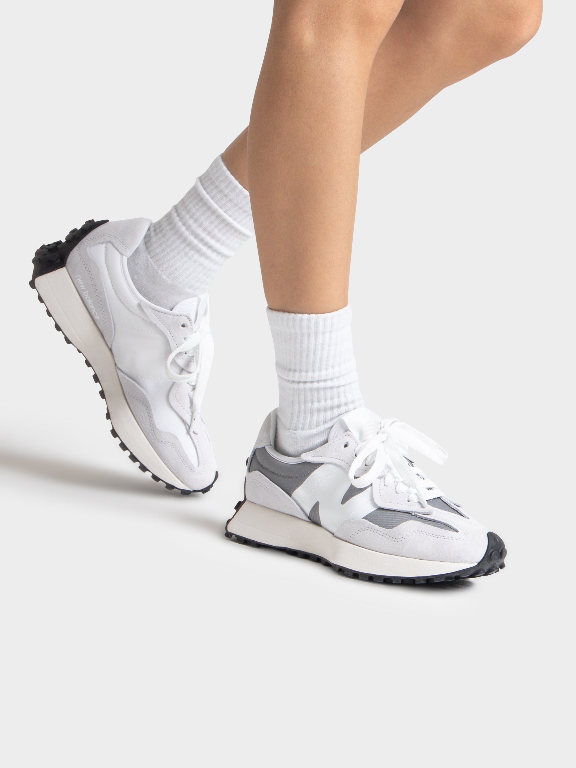 Unisex 327 Sneakers in White & Grey