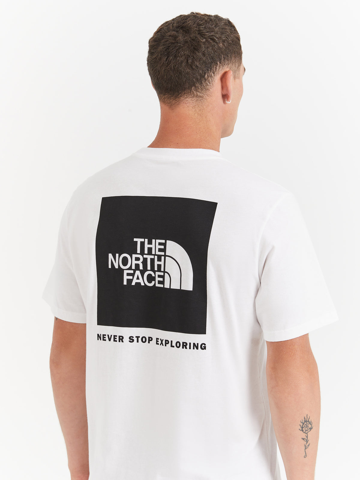 Short Sleeve Box NSE T-Shirt in TNF White &amp; Black