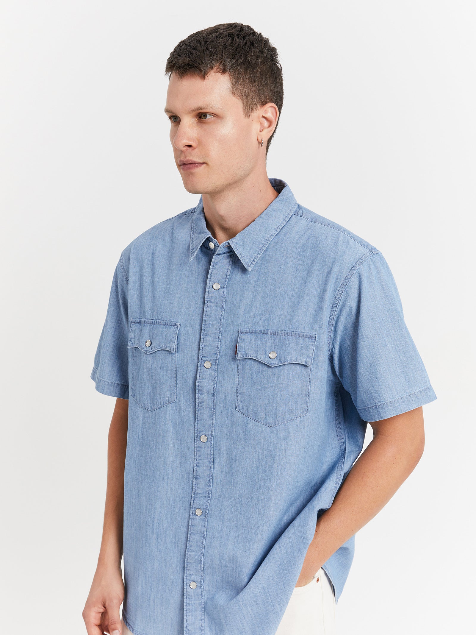 Short Sleeve Relaxed Fit Western Shirt in New Hyde Chambray Blue