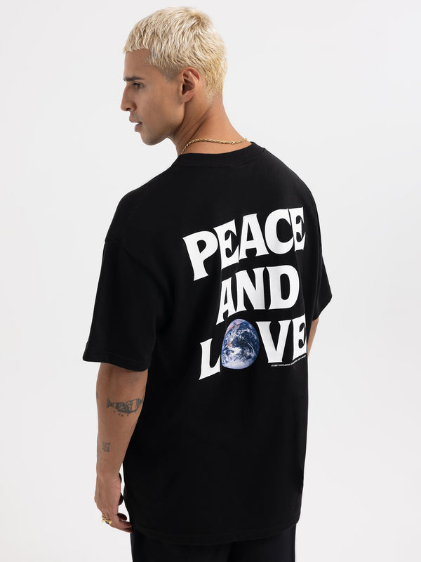 Snuggle Spot Peace Streetwear Unisex Oversized Classic T-Shirt