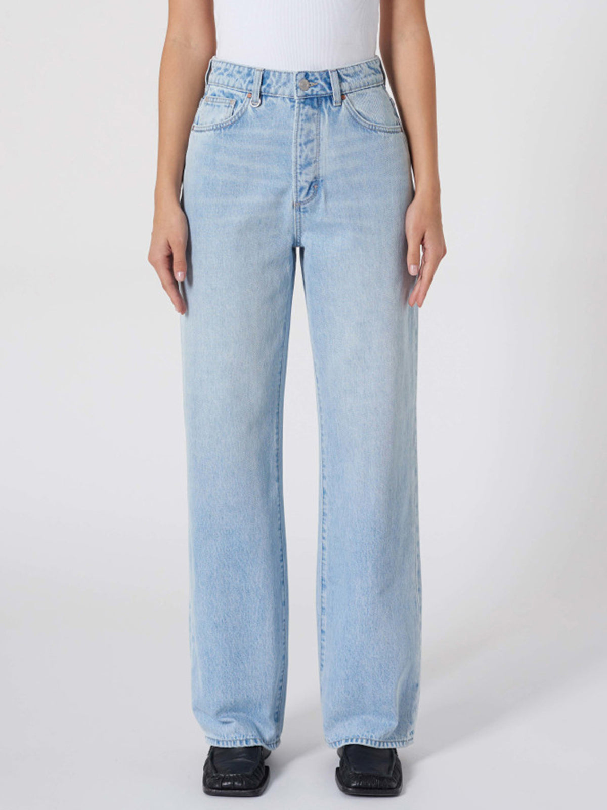 Coco Relaxed Jeans in Jetlag Light Vintage Indigo