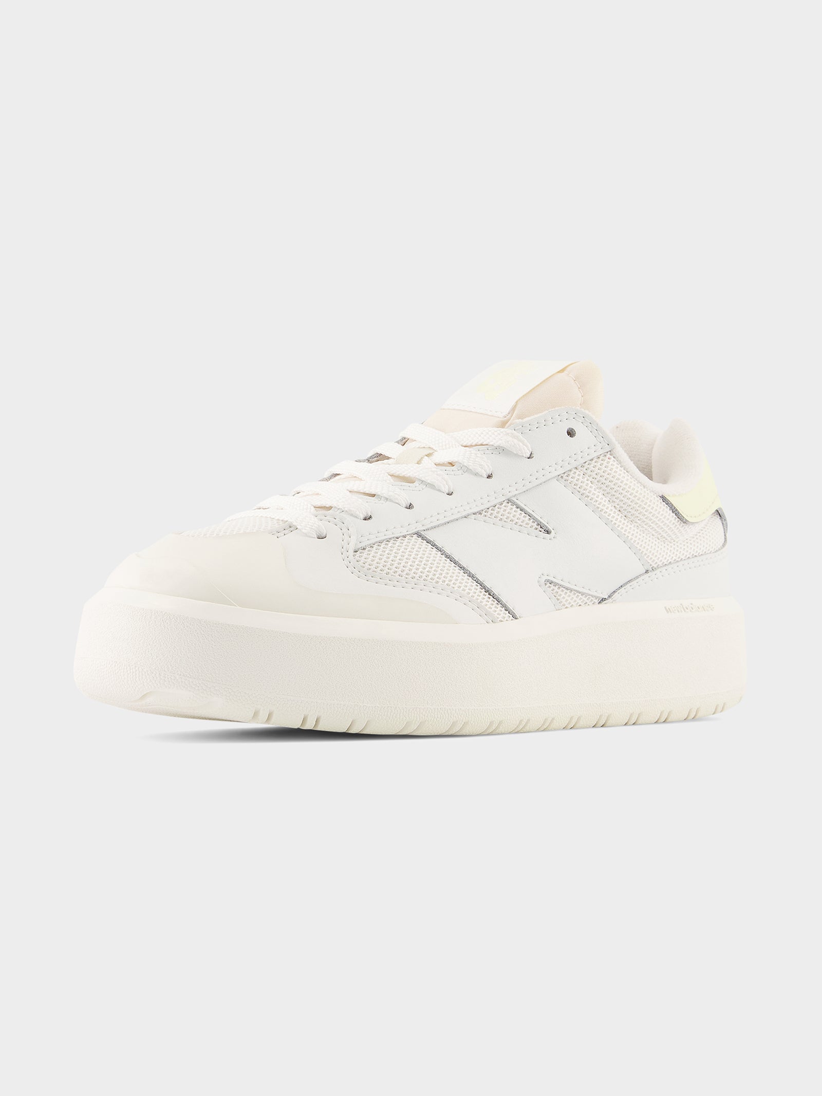 Unisex CT302 Sneakers in Off White