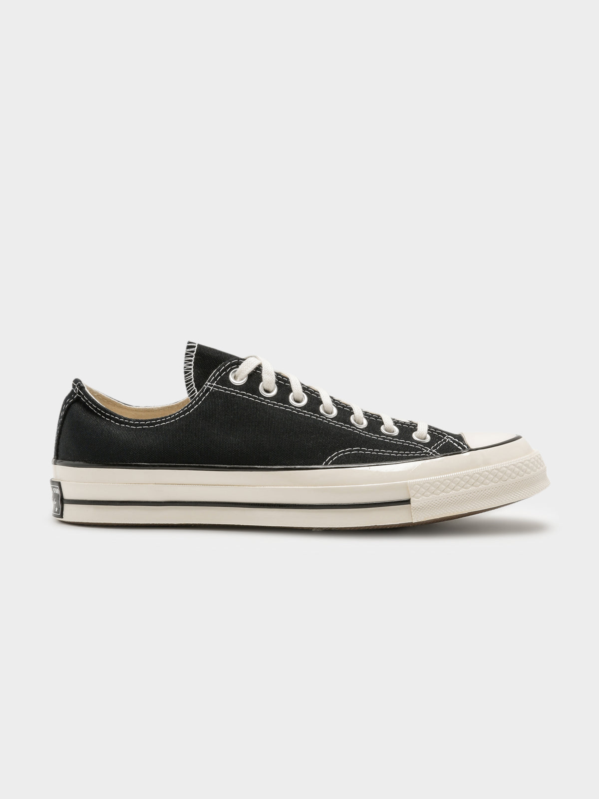 Unisex Chuck Taylor All Star 70 Low Top Sneakers in Black