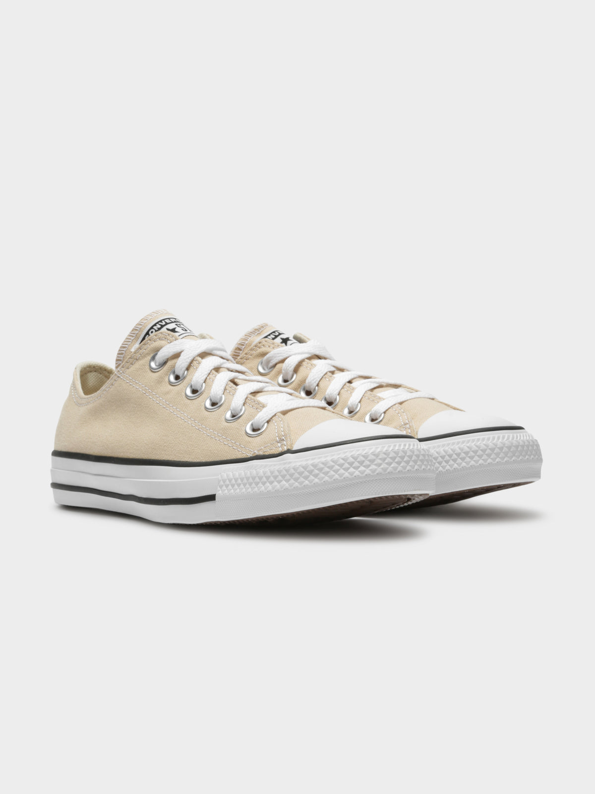 Unisex Chuck Taylor All Star Low Sneakers in Farro