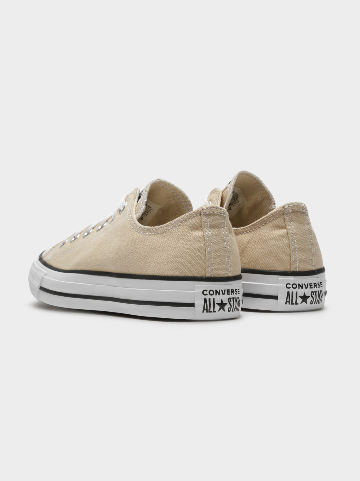 Unisex Chuck Taylor All Star Low Sneakers in Farro