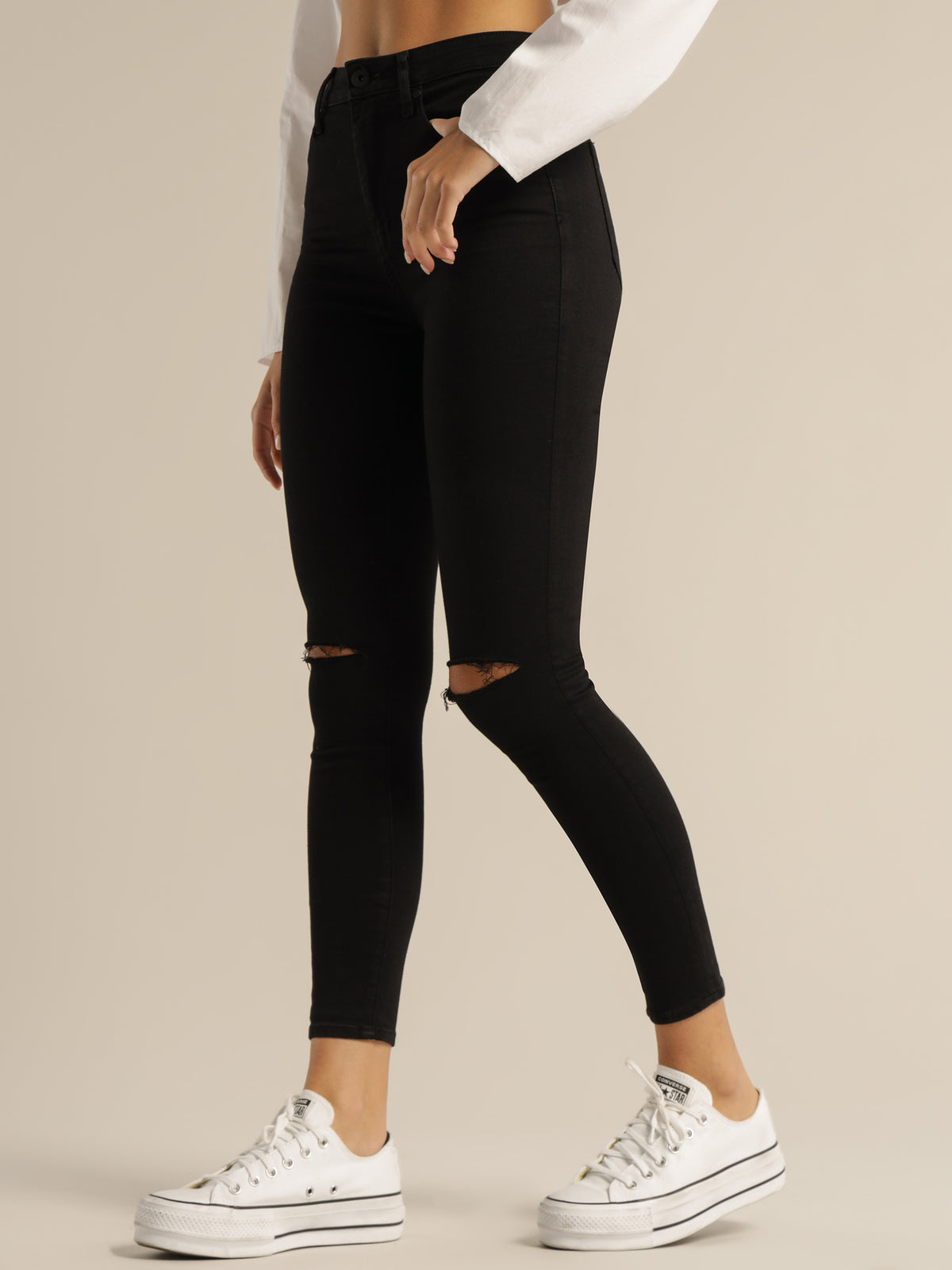 Lisa High-Rise Skinny Ankle-Hugger Jeans in Black Tar Denim