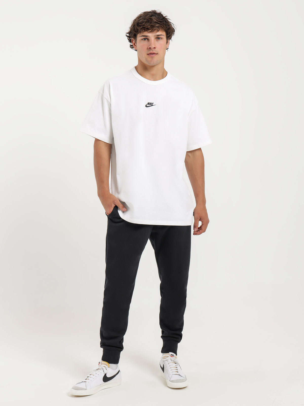 Sportswear Premium Essentials T-Shirt in White