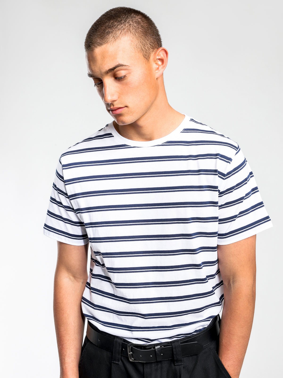 Cayo Short Sleeve T-Shirt in White &amp; Navy Stripe