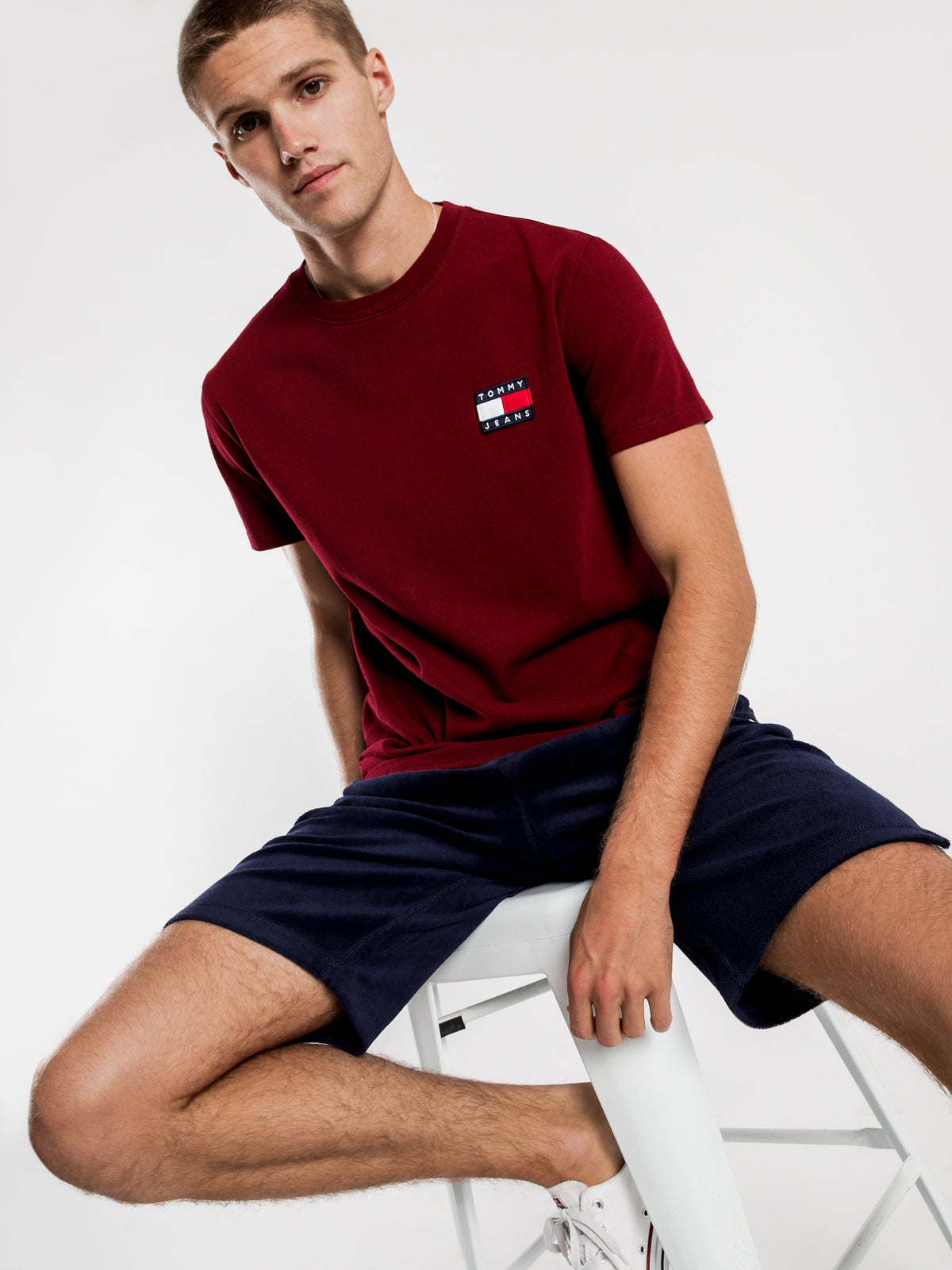 Tommy Badge T-Shirt in Burgundy
