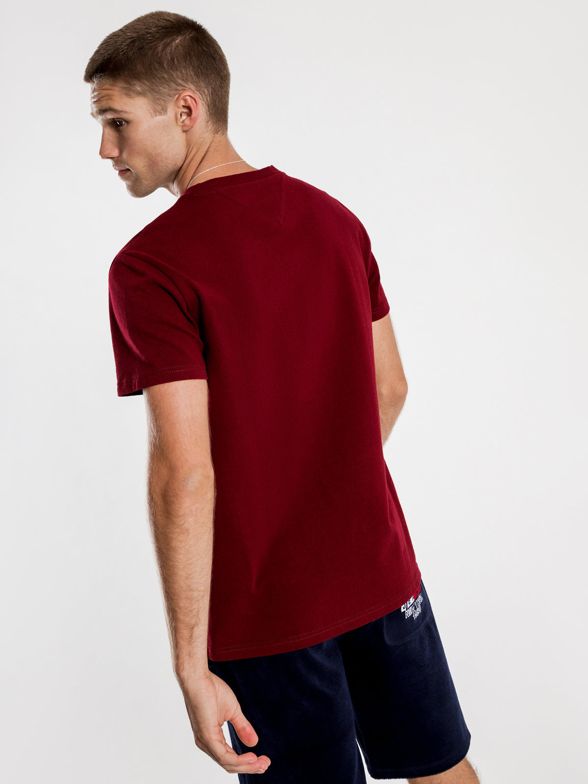Tommy Badge T-Shirt in Burgundy