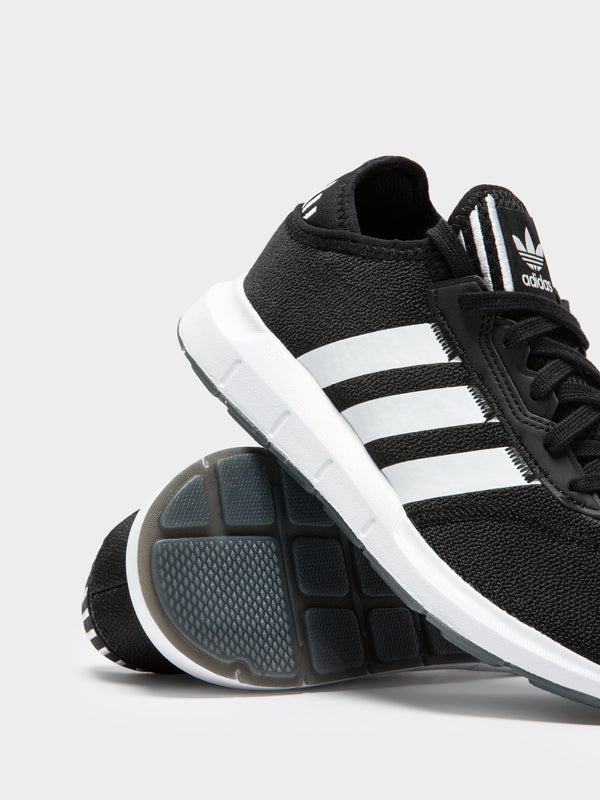 Adidas Womens Swift Run X Black/White