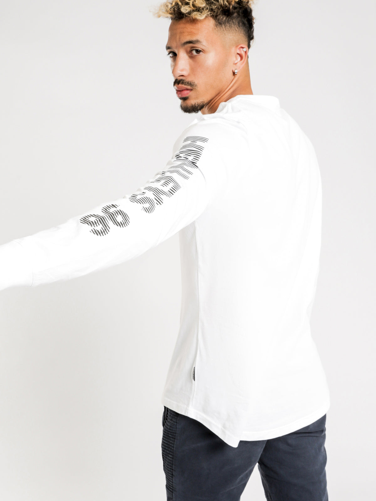 Rivera Long Sleeve T-Shirt in White