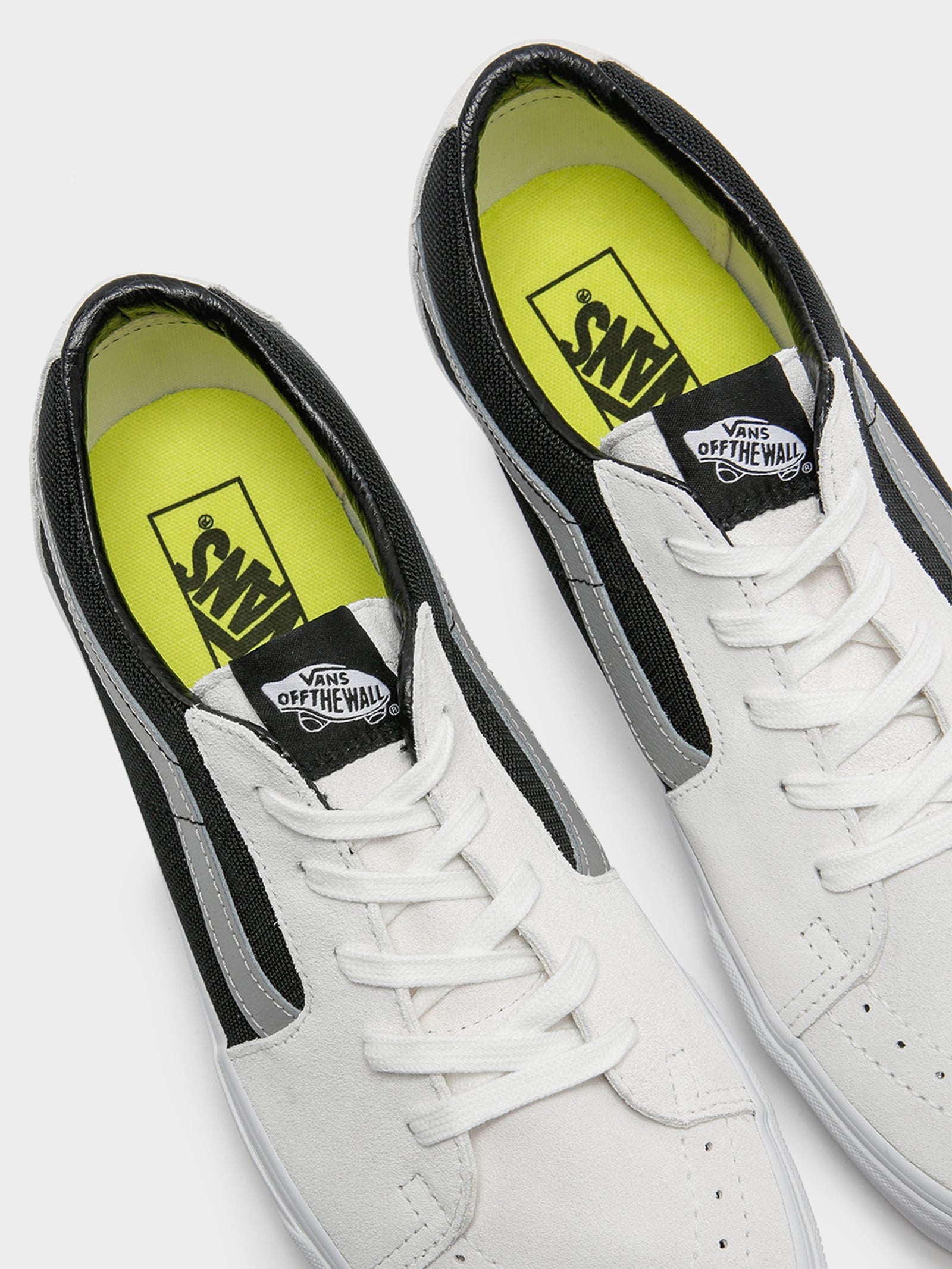 Unisex Sk8 Low Two Tone Sneakers in White & Black