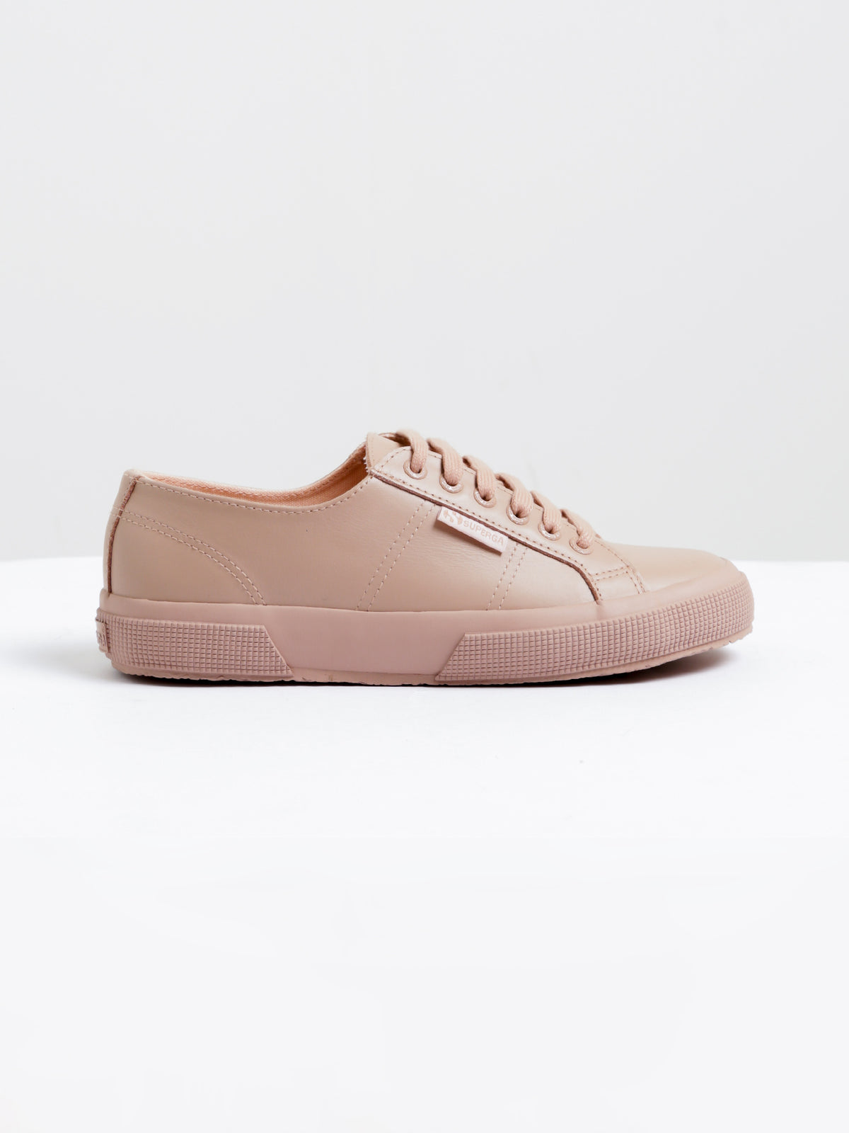 Womens 2750 FGLU Sneakers in Light Pink Leather