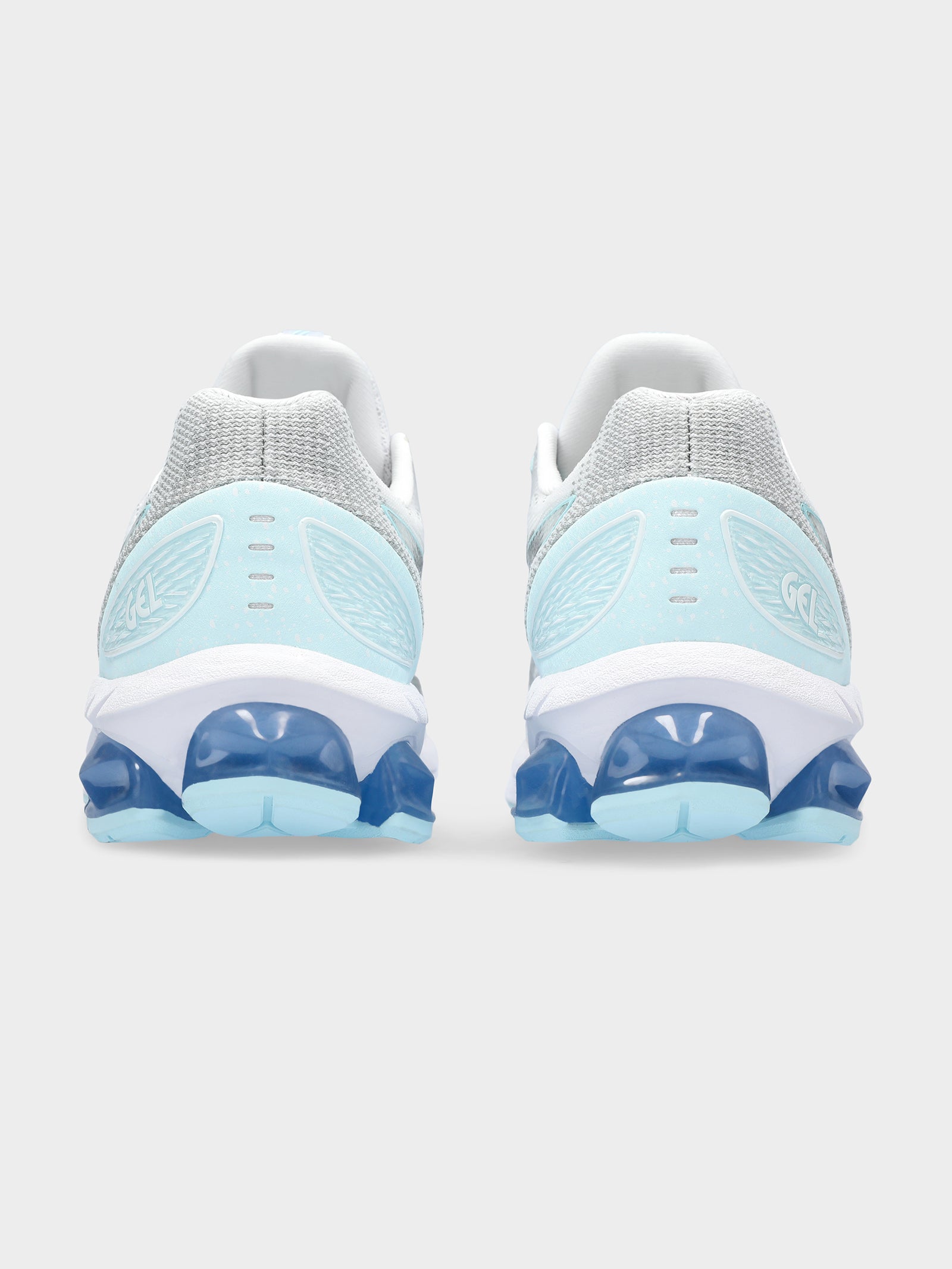 Womens Gel-Quantum 18 Sneakers in White & Aqua