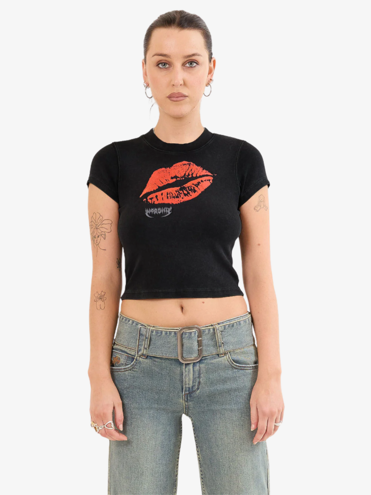 Worship Kiss Me Teeny Tee | BLACK