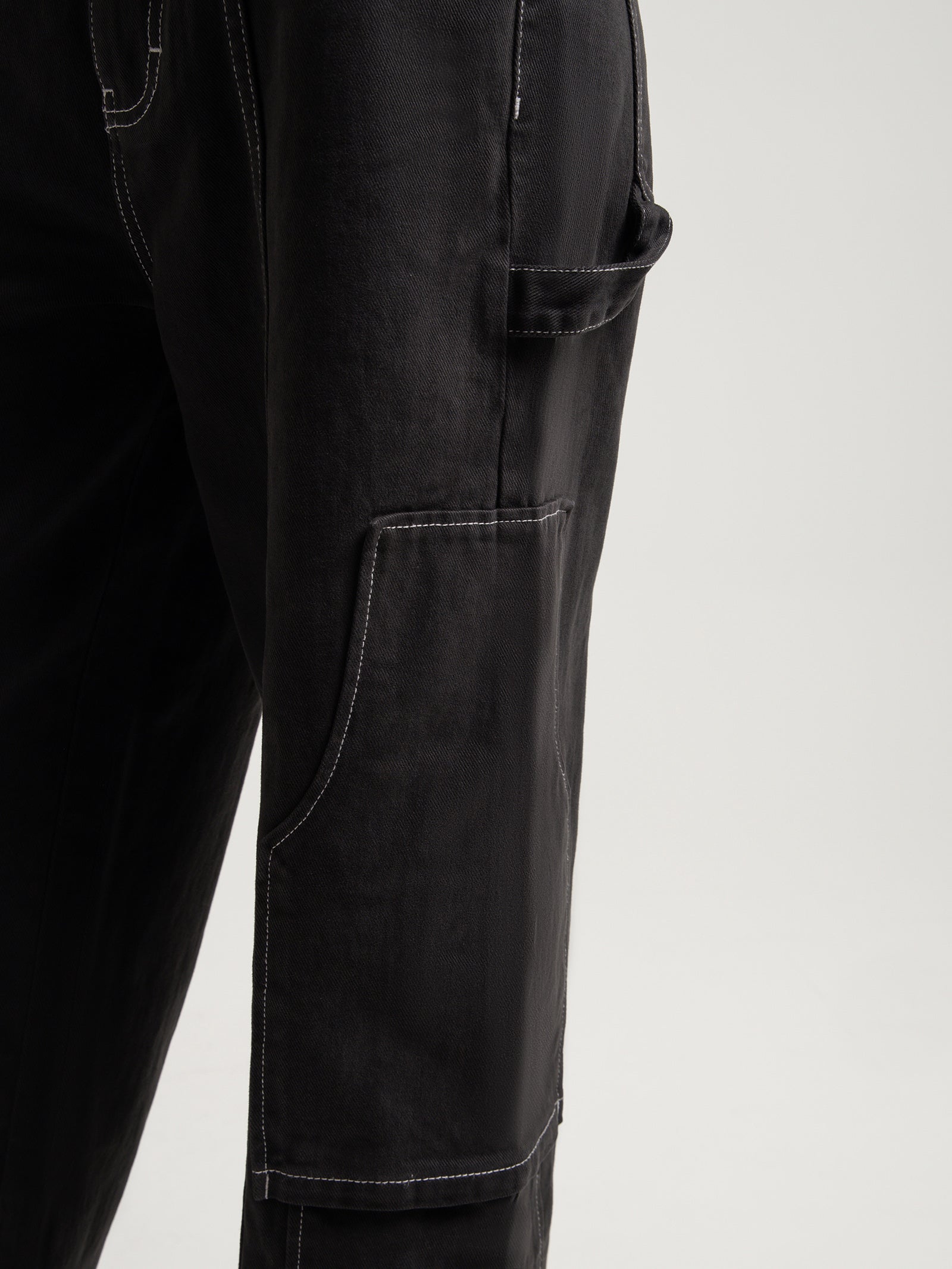 Delta Mid Rise Cargo Pants in Charcoal