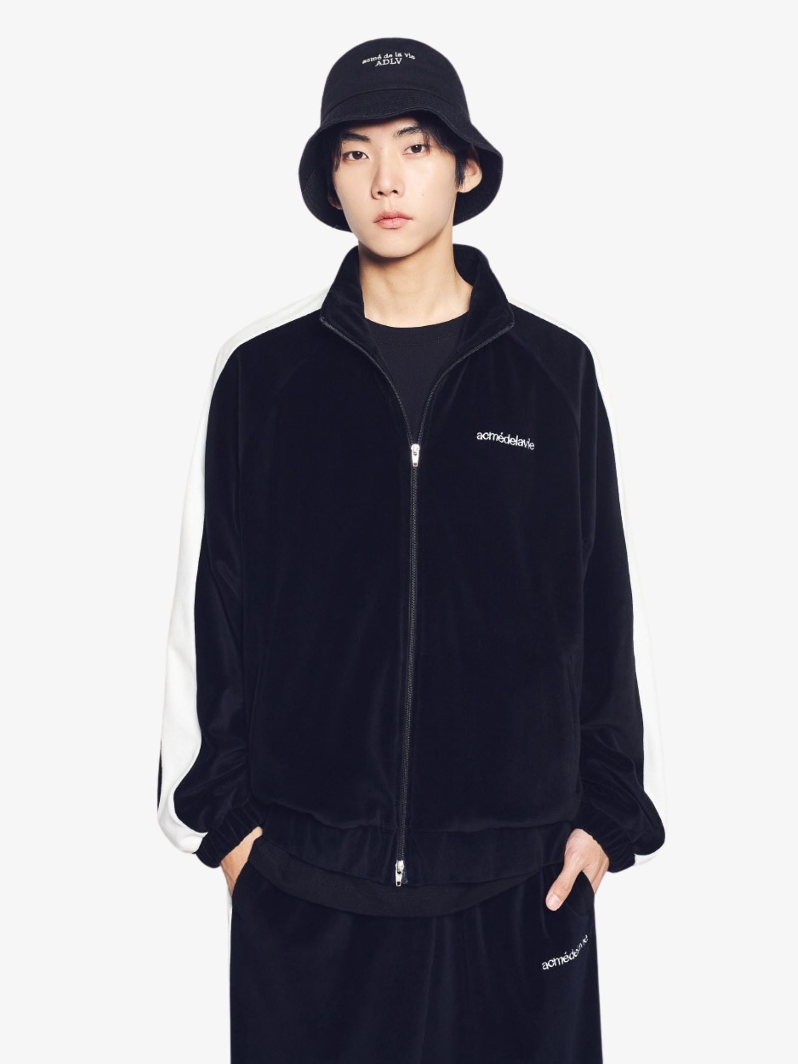 Basic Logo Bucket Hat