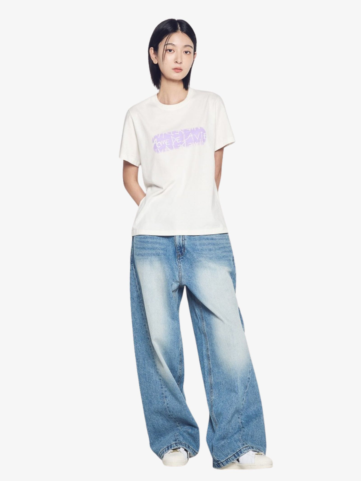 ADLV Woman's Ellipse Logo T-Shirt | Cream