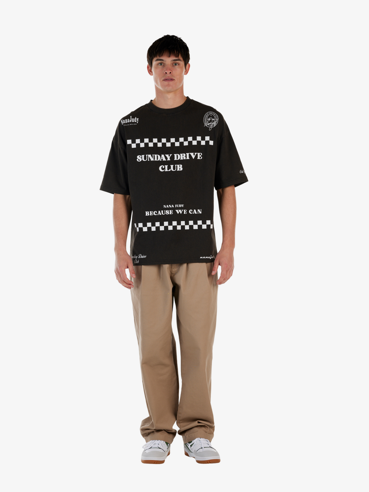 Nana Judy Harvey Tee | Black