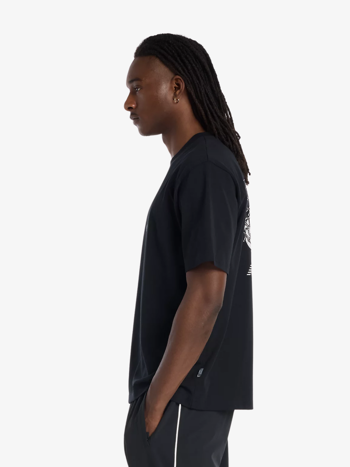 New Balance Hoops Classic Graphic T-Shirt | Black