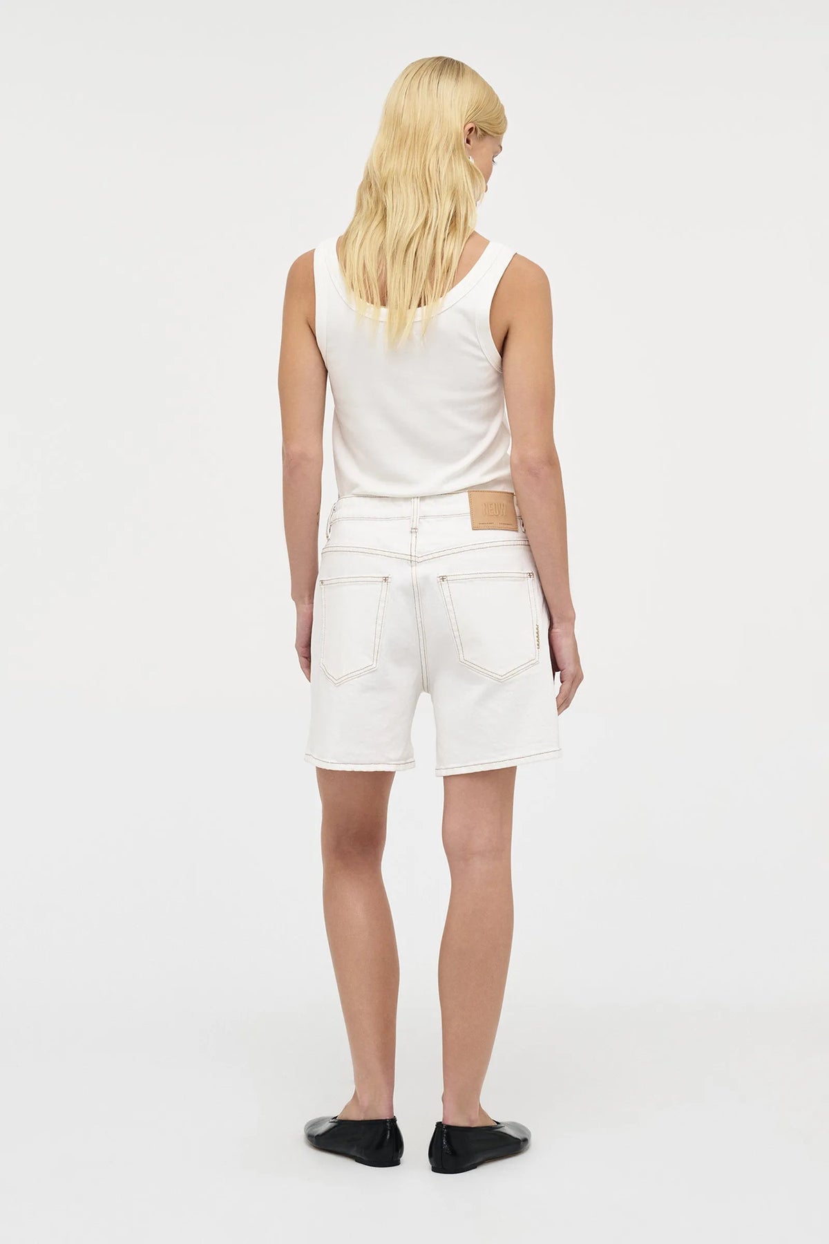 Neuw Eva Wide Short | WHITE