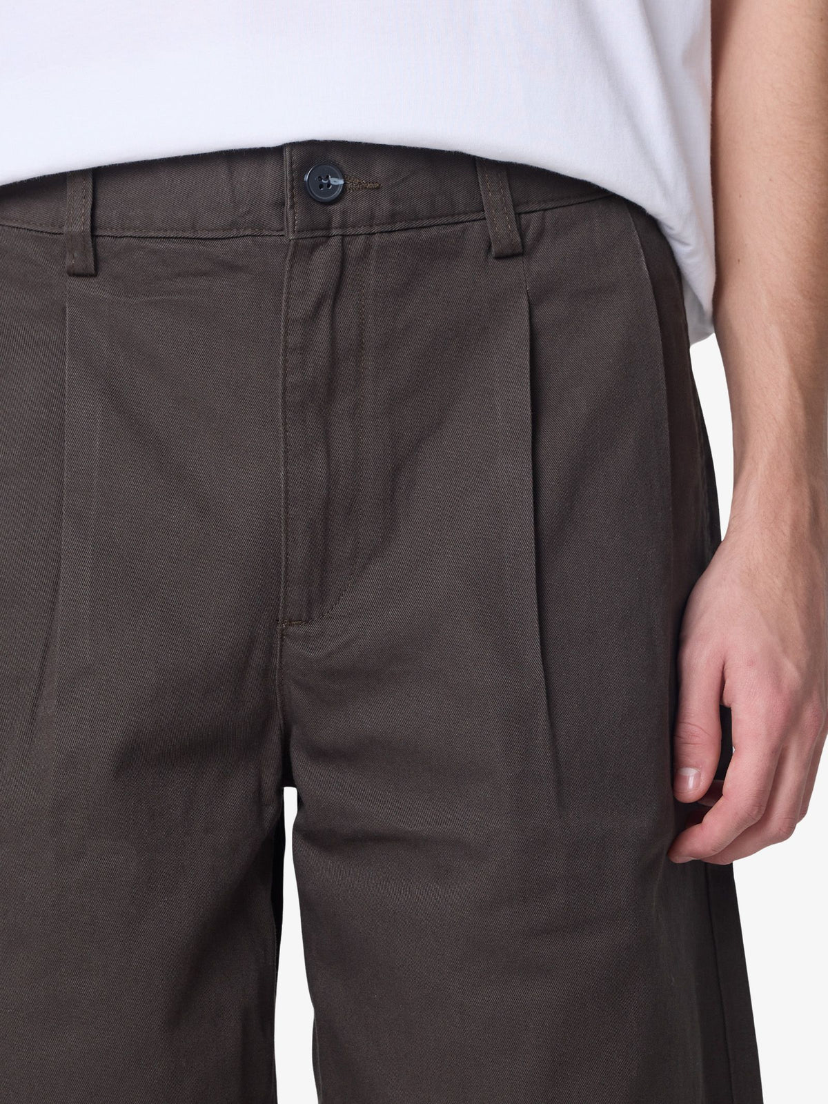 Article One Bolton Chino Shorts | Olivewood