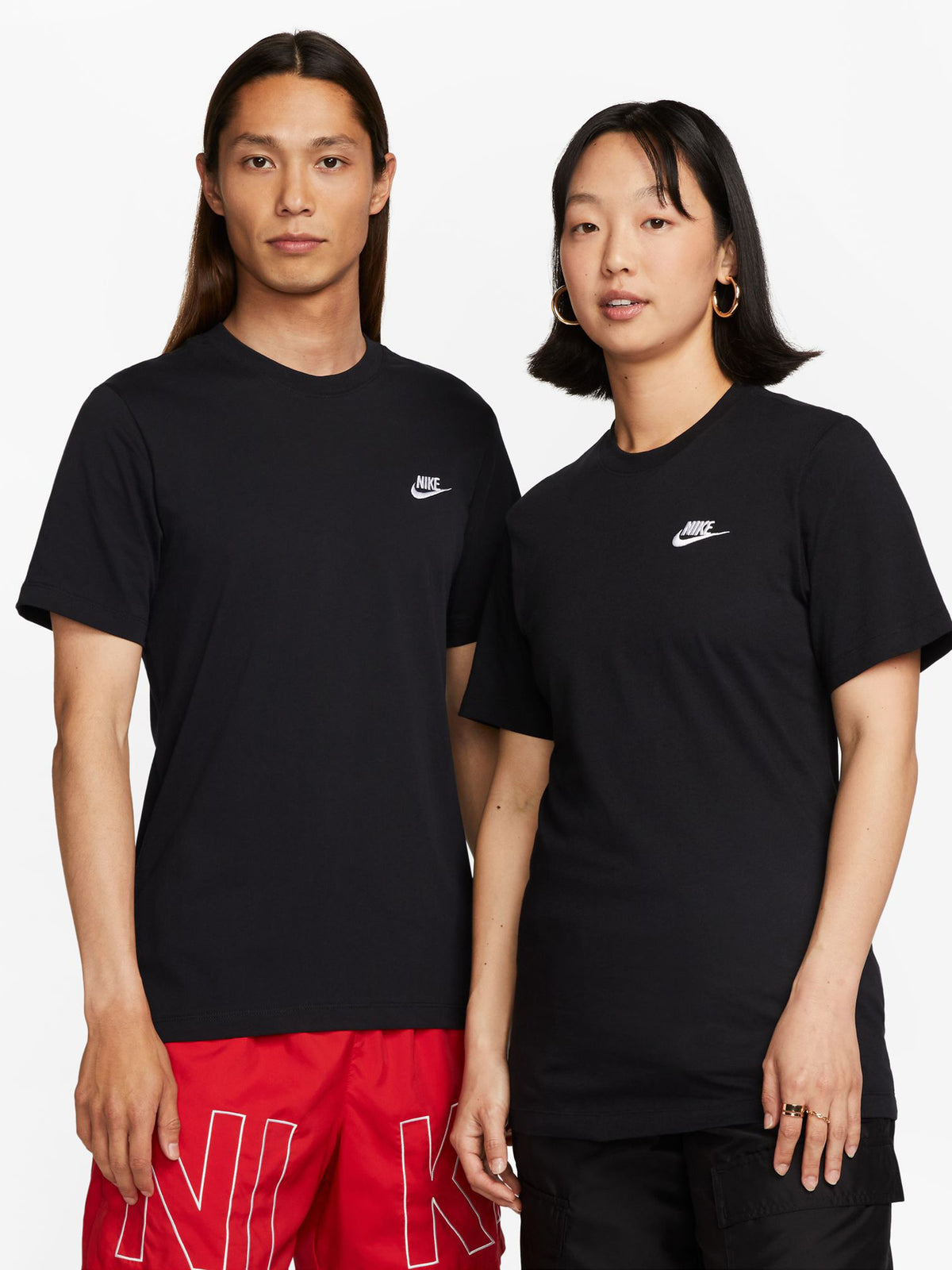 Sportswear Club T-Shirt in Black &amp; White