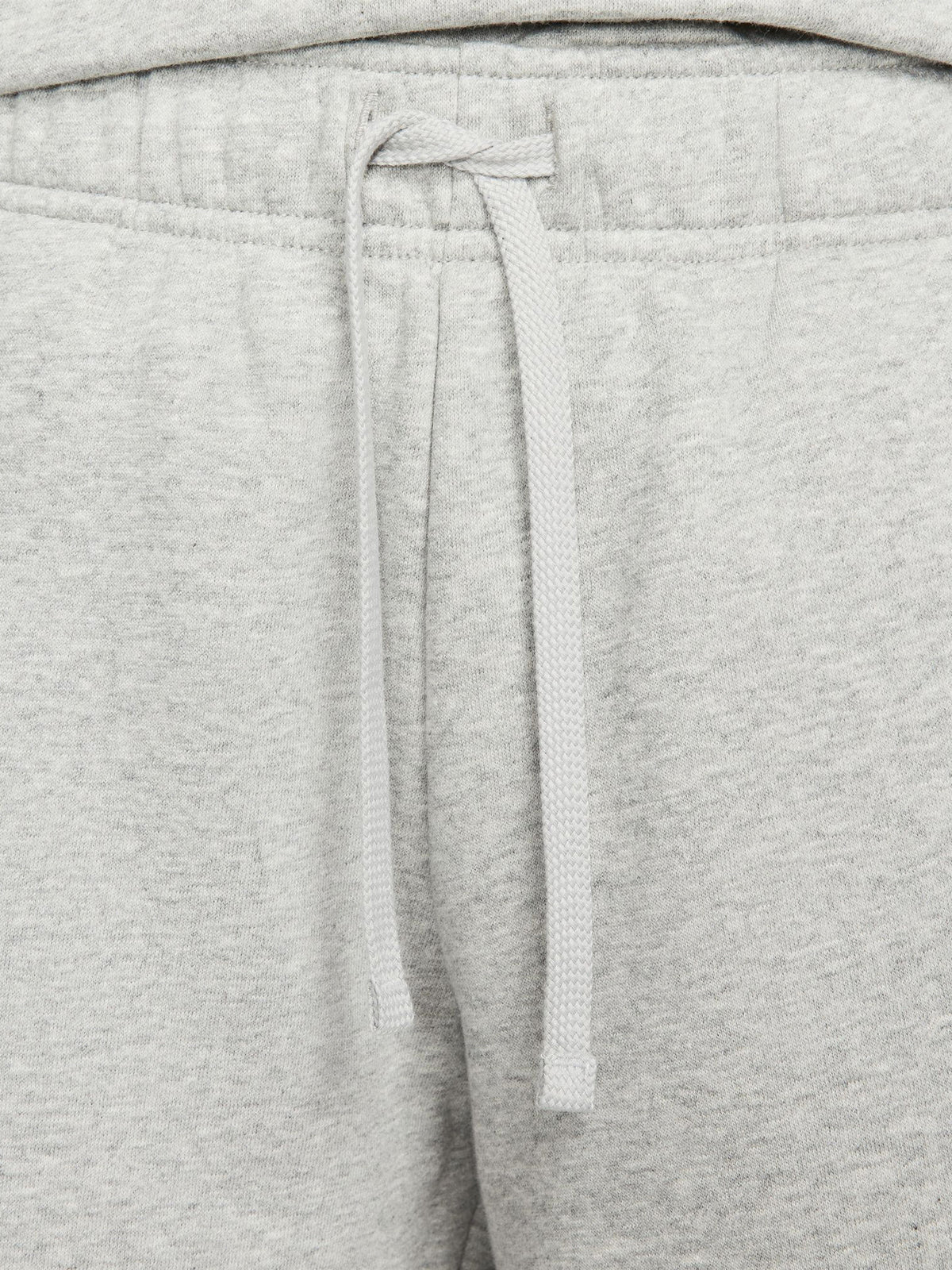 Club Fleece Mid-Rise Shorts in Grey Heather &amp; White