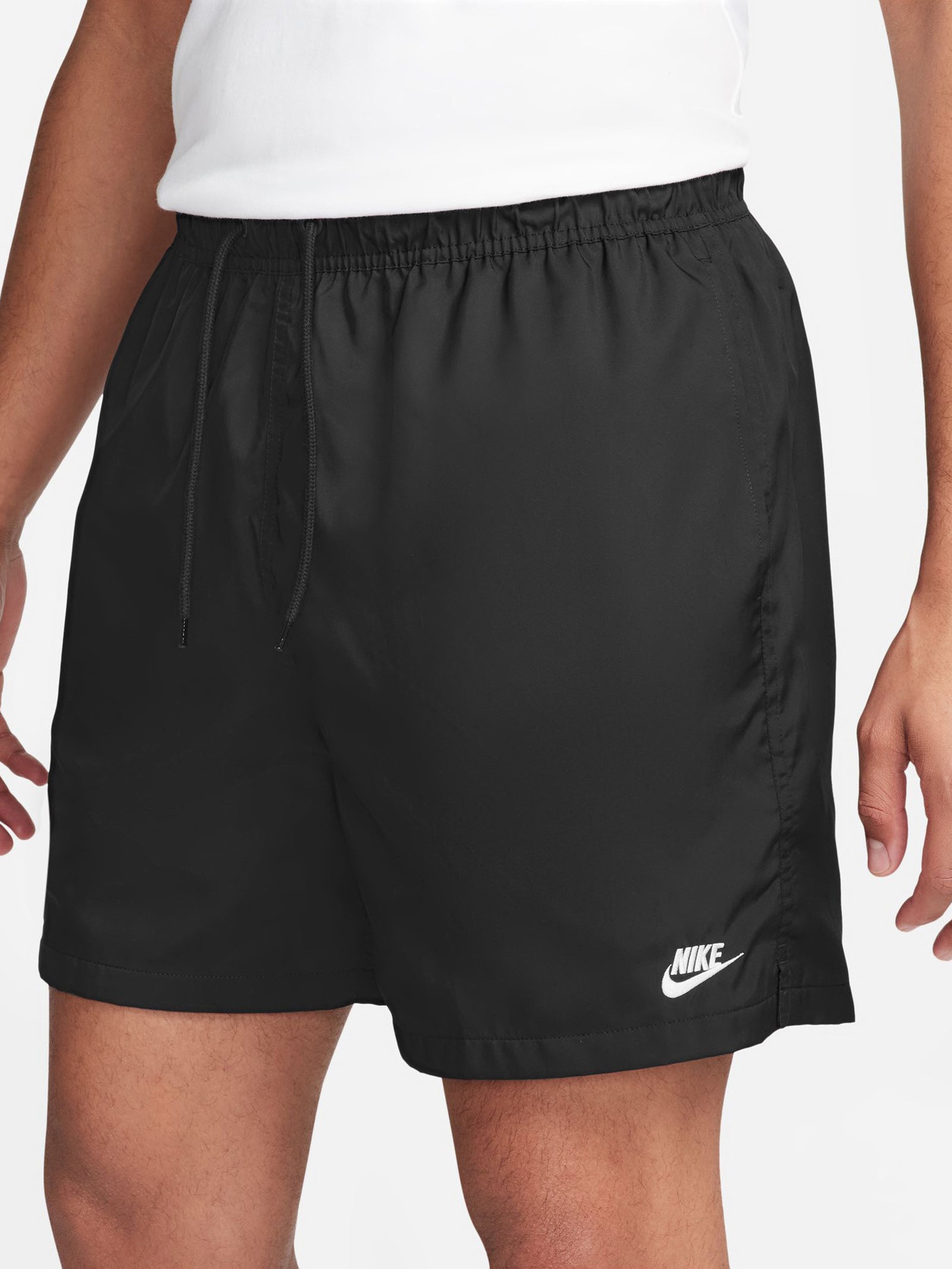 Club Woven Flow Shorts