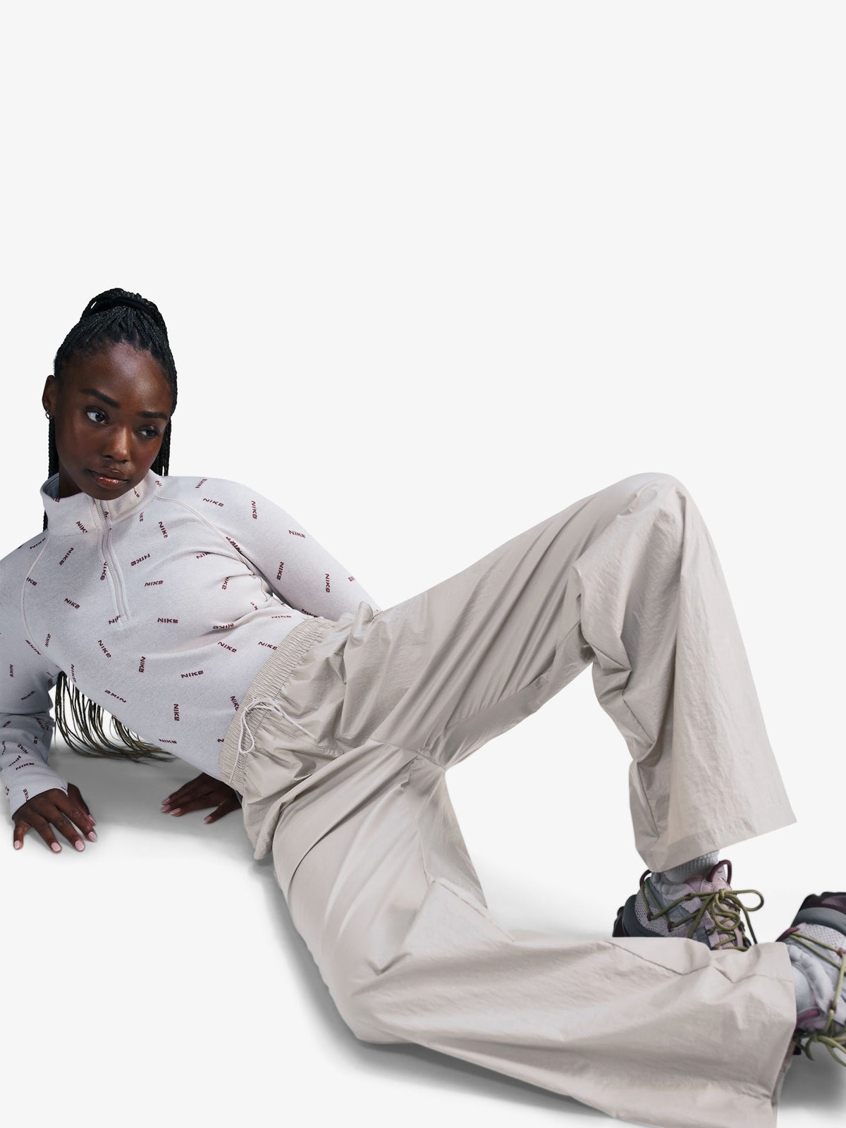 Nike Women's Woven High-Waisted Open-Hem Pants | LT IRON ORE/FLAT PEWTER