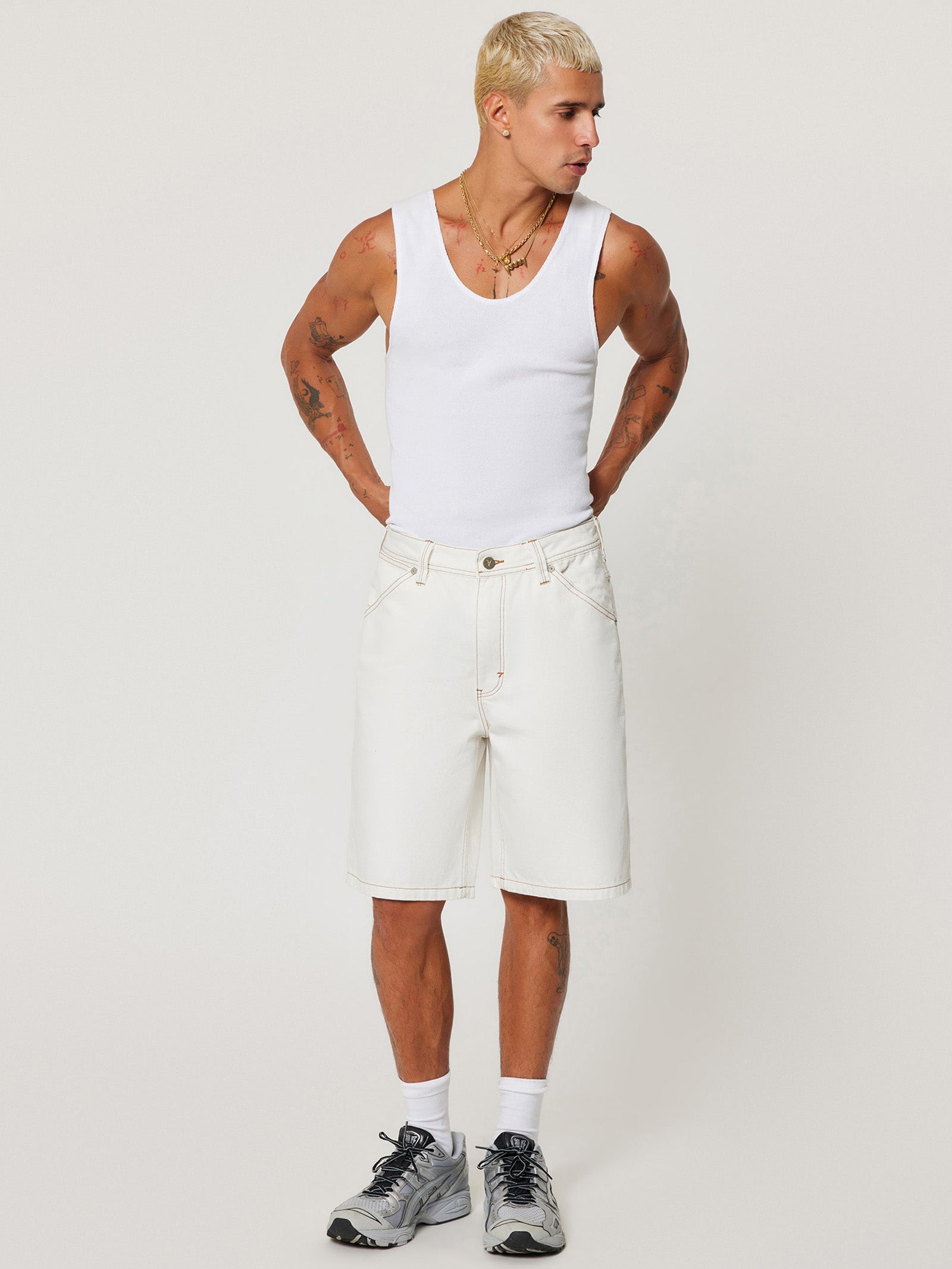 Abrand A5 Baggy Short Guy Ghost White | Glue Store