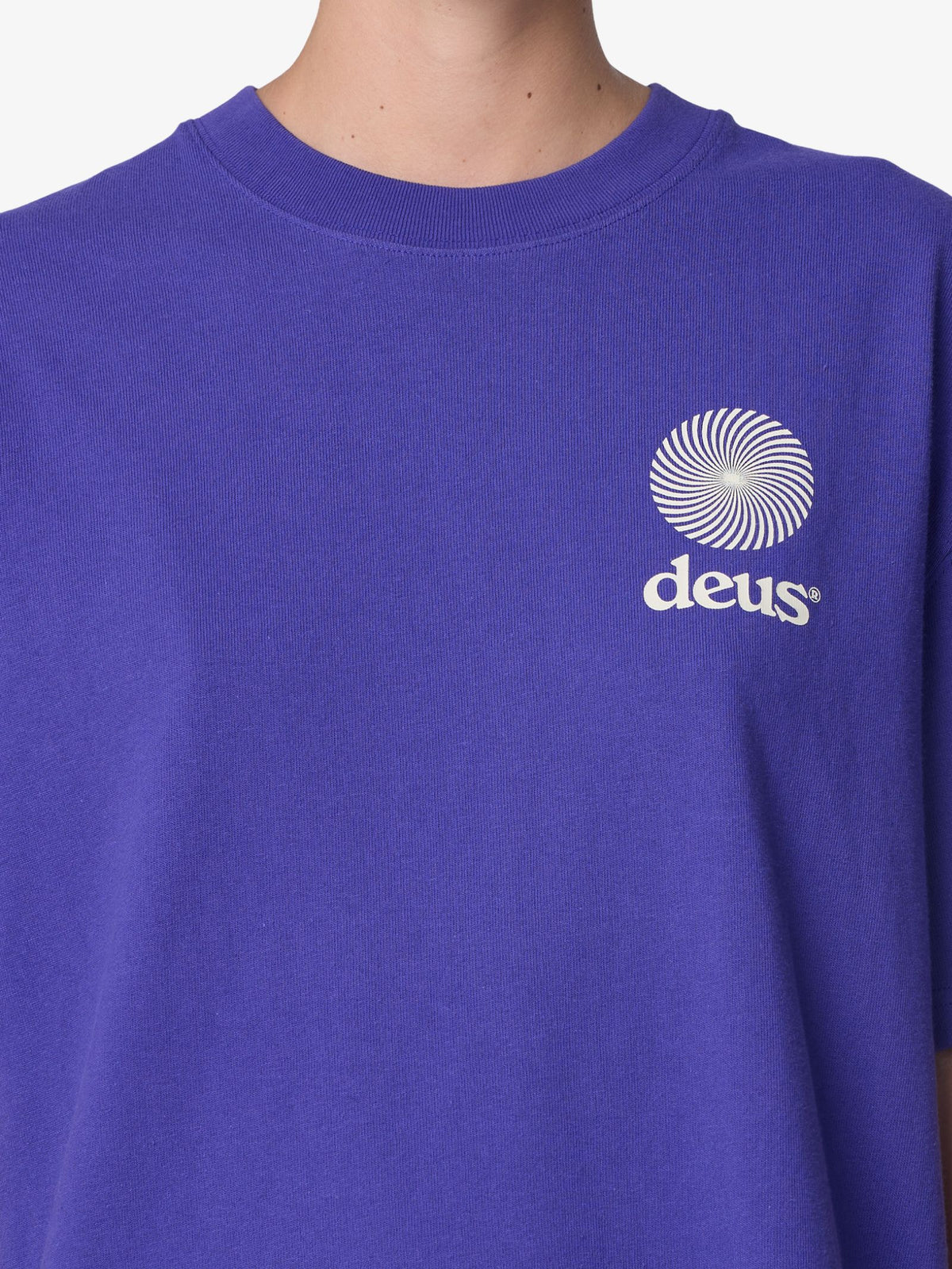 Deus Strata Tee | Liberty
