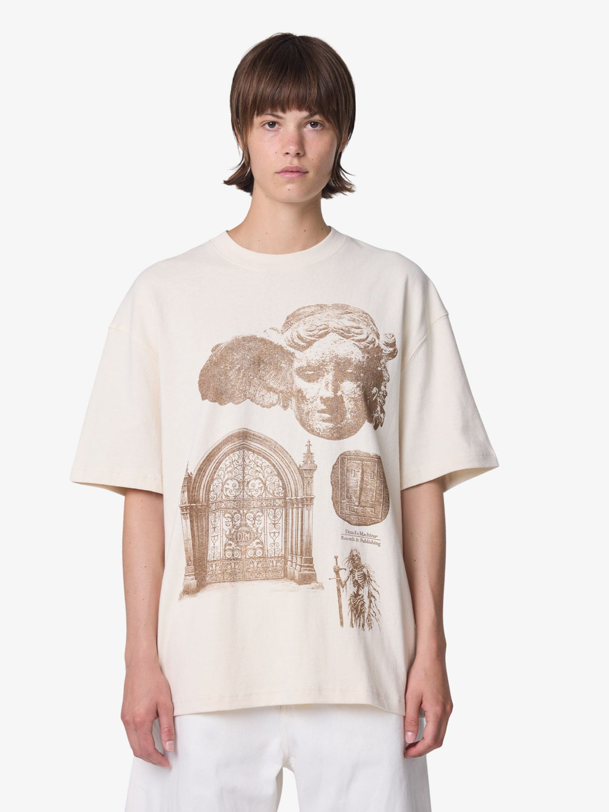 Deus Invocation Tee | Dirty White