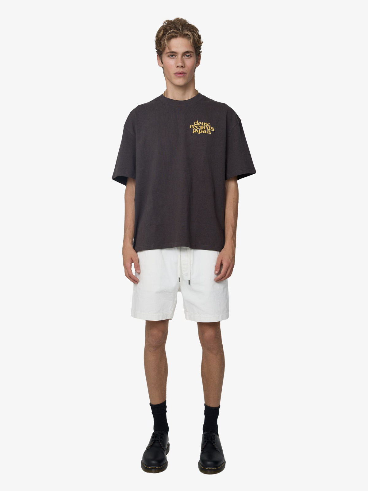 Deus Reverse Strata Tee | Anthracite