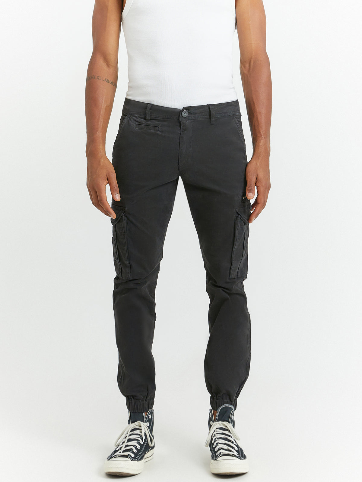 Henleys Eagle Cargo Pants | Black
