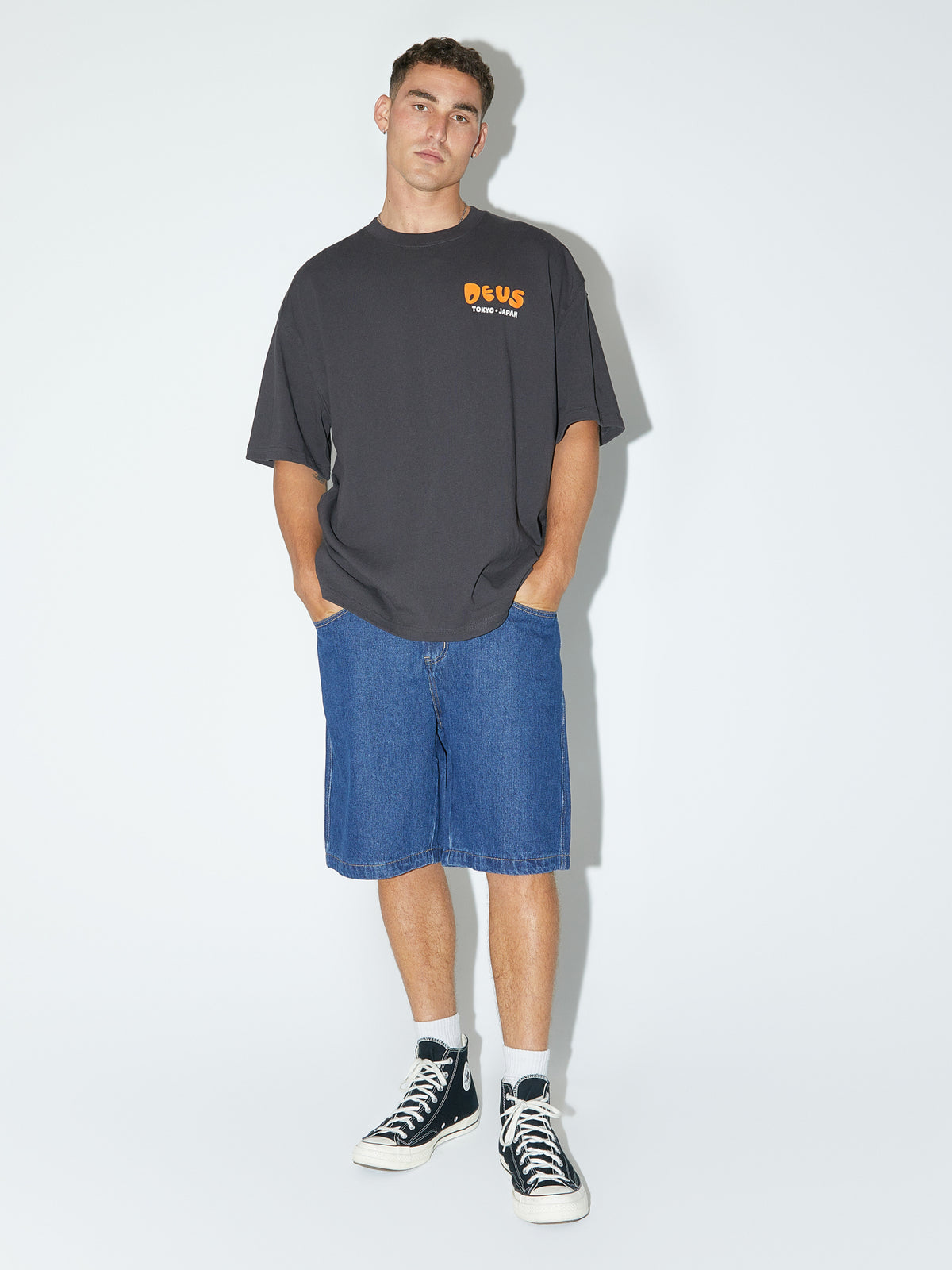 Deus Sax And The City T-Shirt | Anthracite