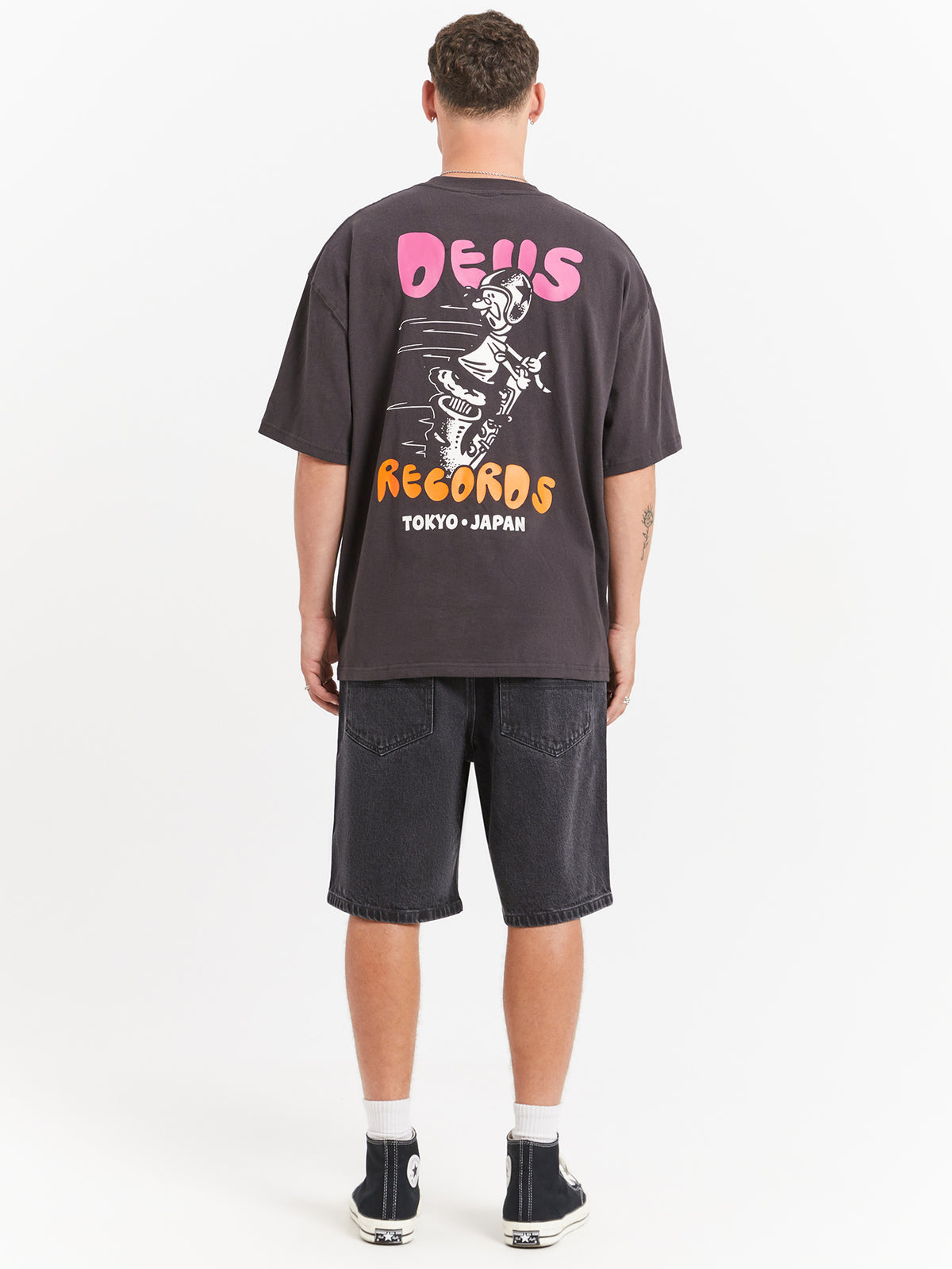 Deus Sax And The City T-Shirt | Anthracite