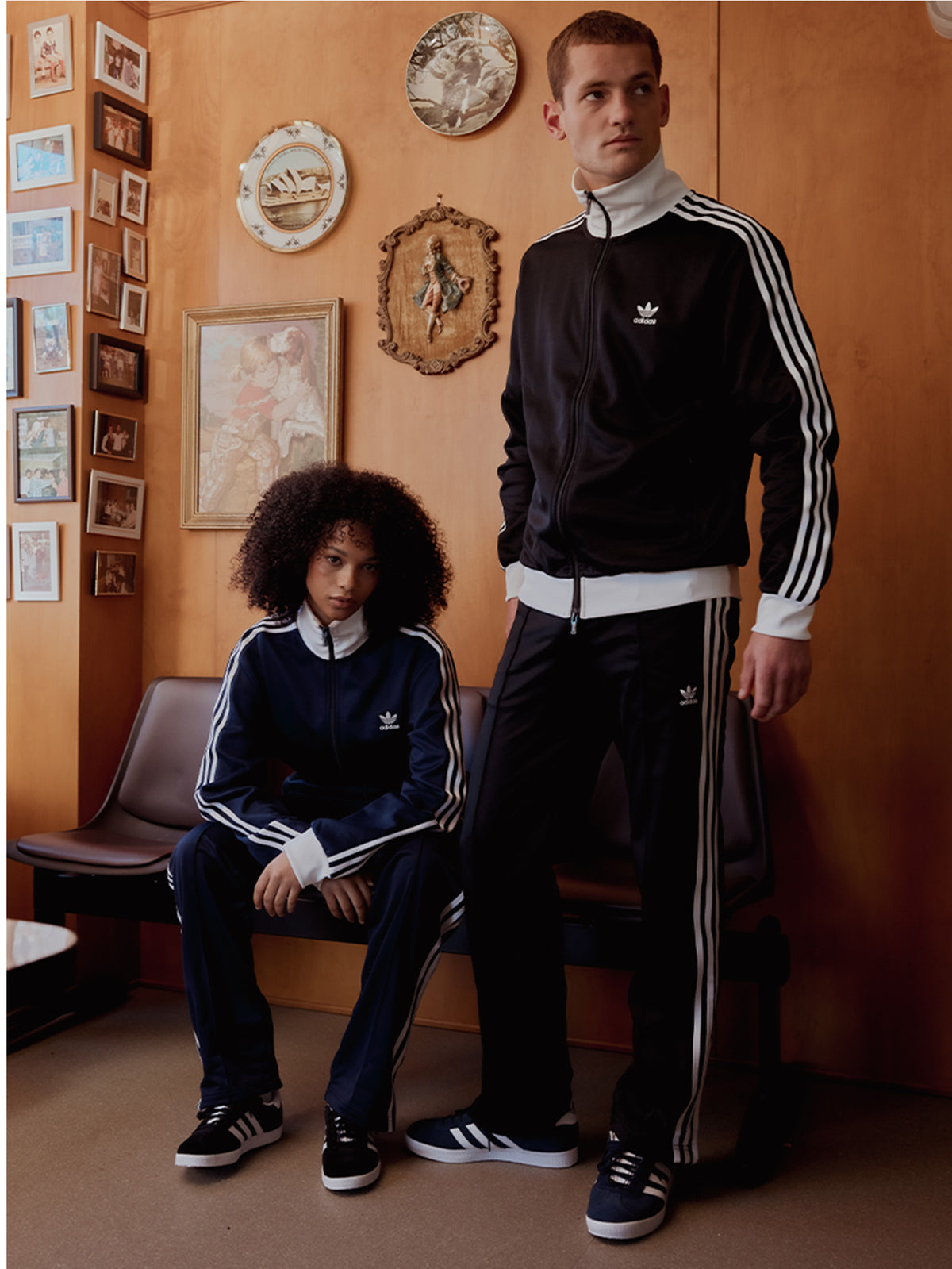 Adidas Mens Classic Track Top | Black/White