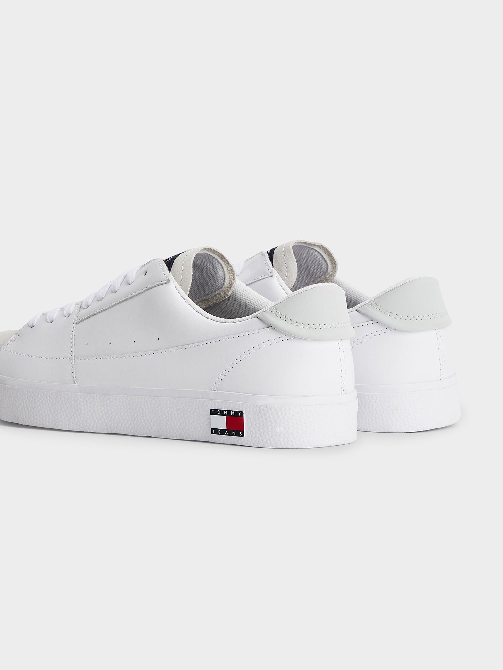 Mens Essential Badge Lace Up Trainers