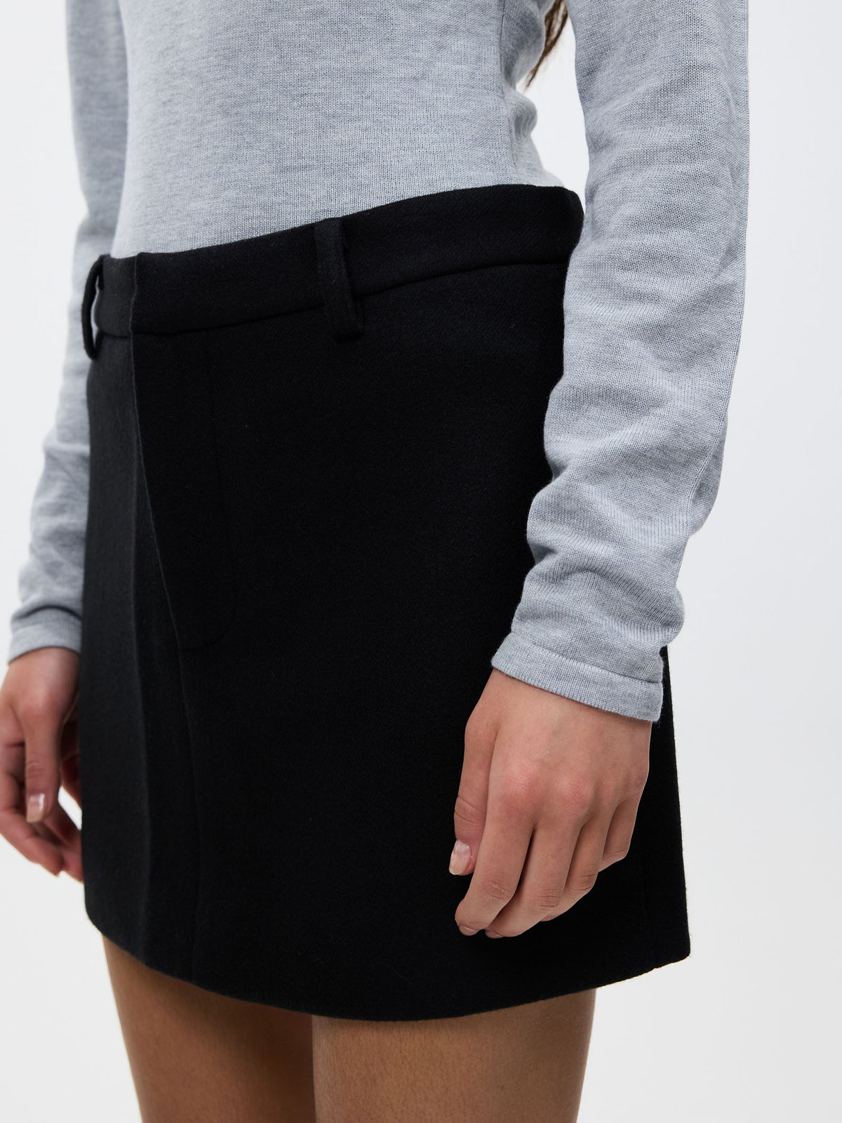 MSE Fitted Mini Skirt | Black