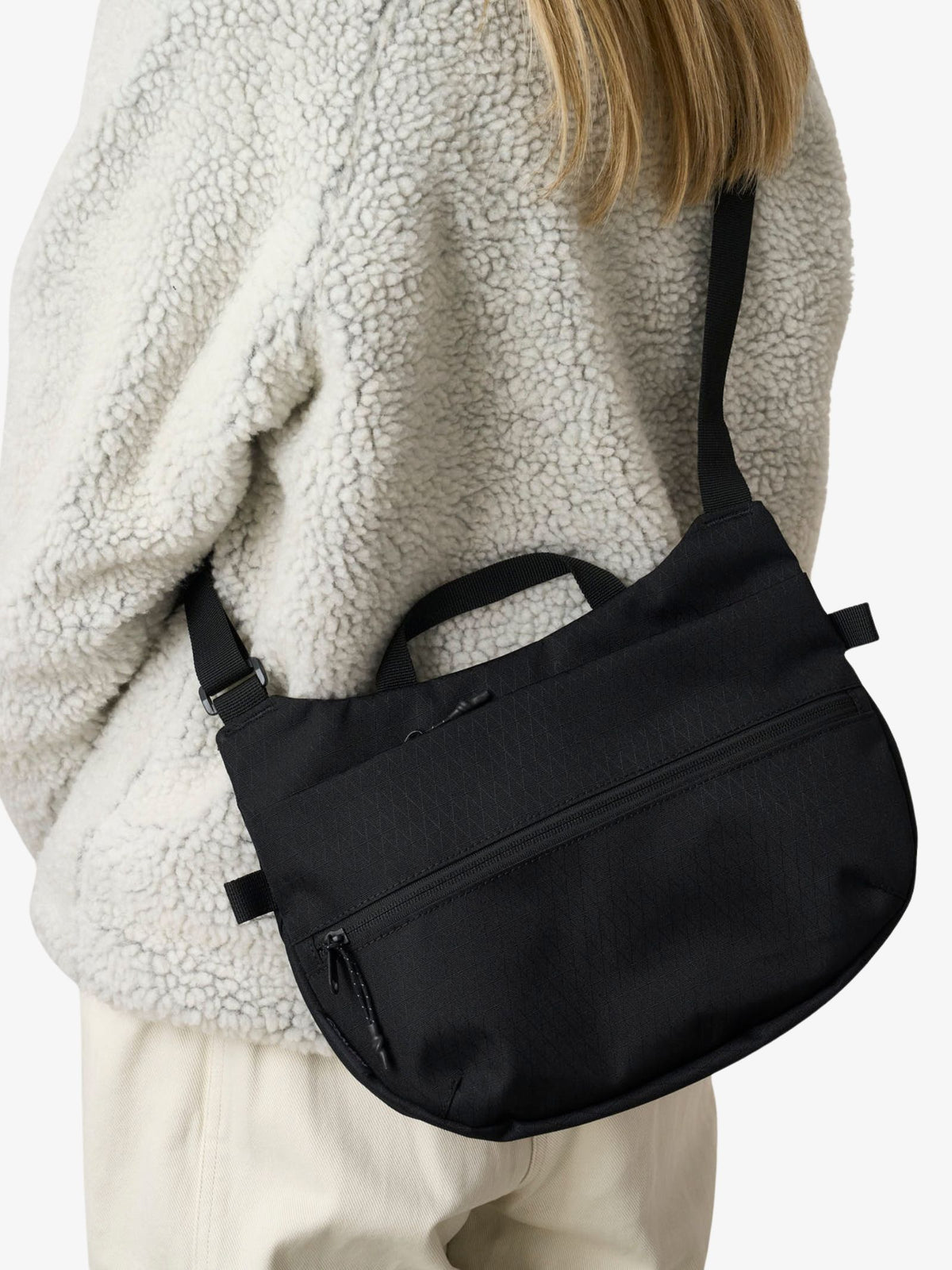 Gramicci Field Sacoche 320D | BLACK