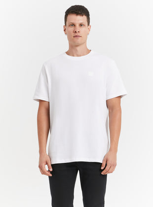 Neuw Premium T-Shirt in White