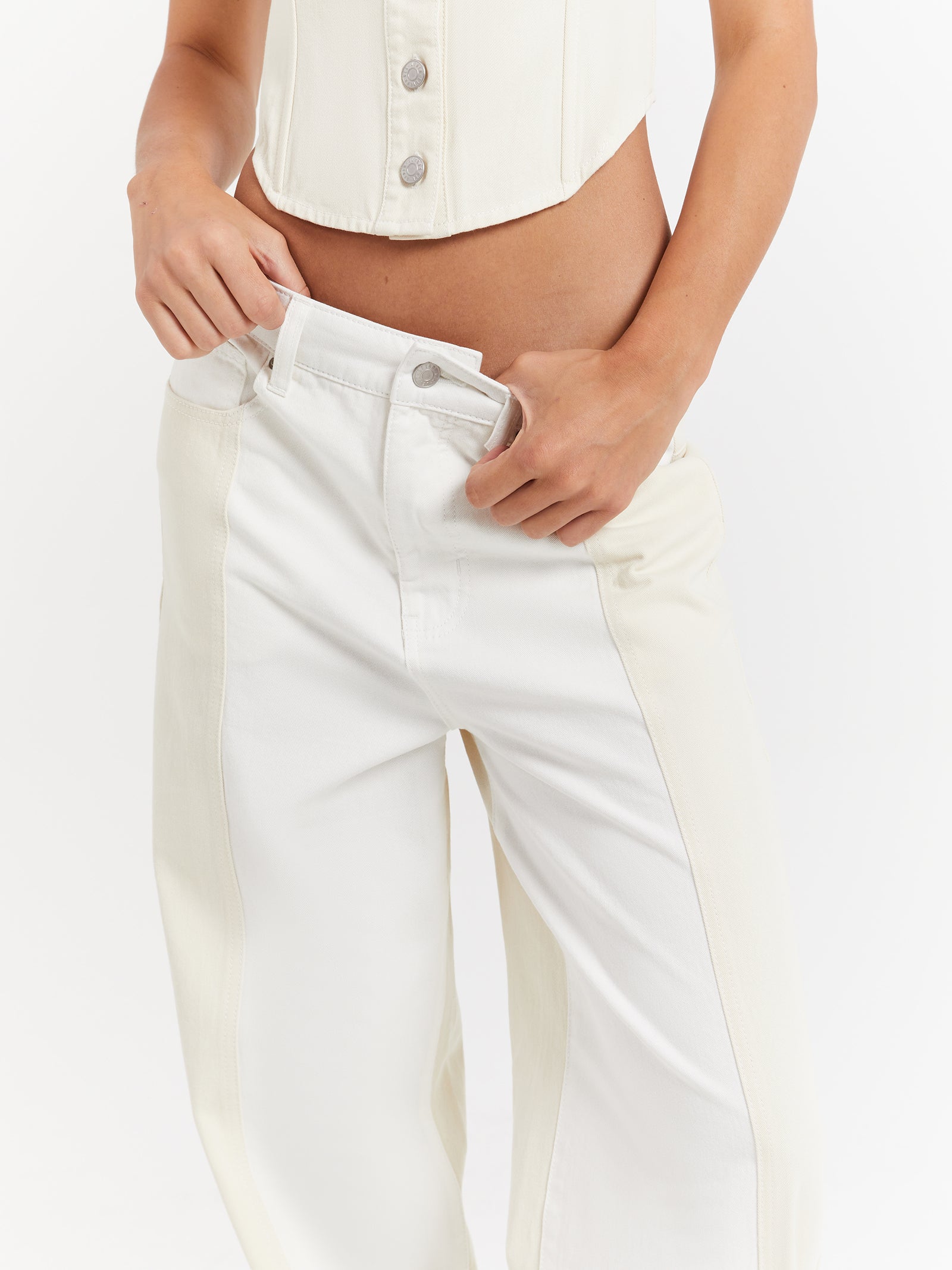 Beyond Her Lenny Low Rise Baggy Pants Cream-Off Wht