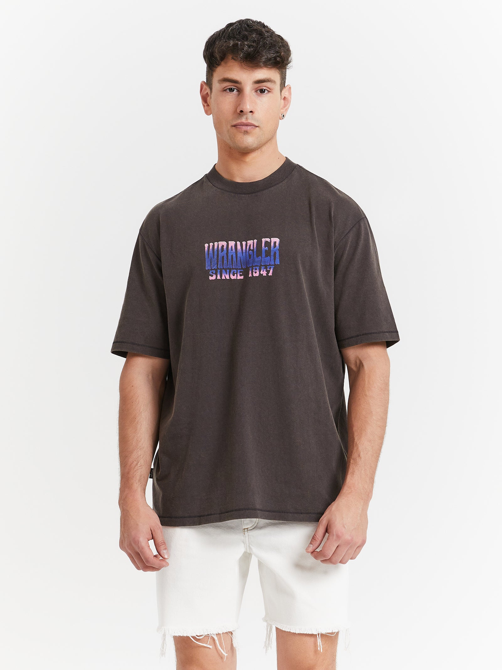Mind Mirage Store Slacker - Worn T-Shirt Glue in Black