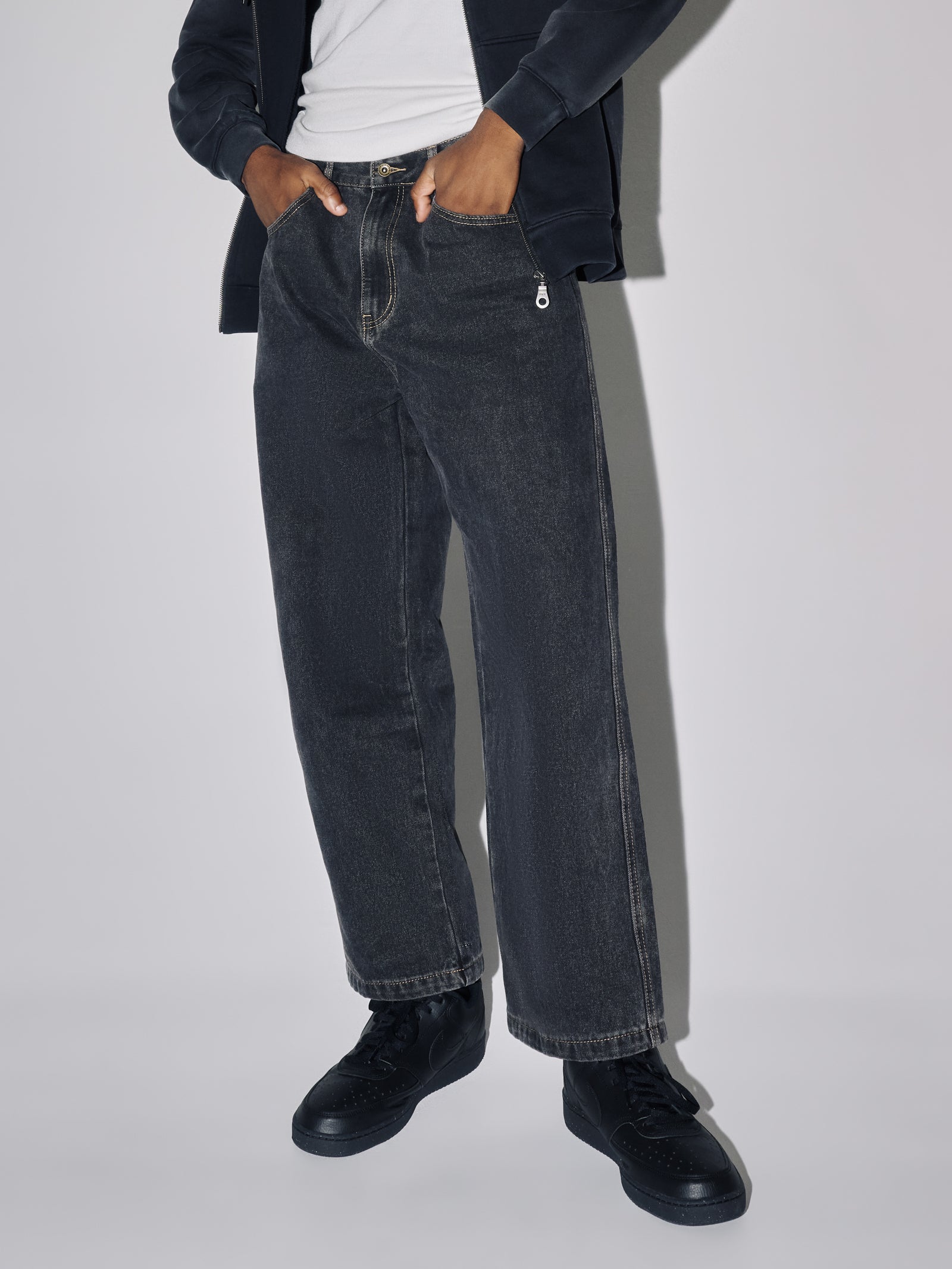 Abrand A3 Straight Short Bazza Washed Black